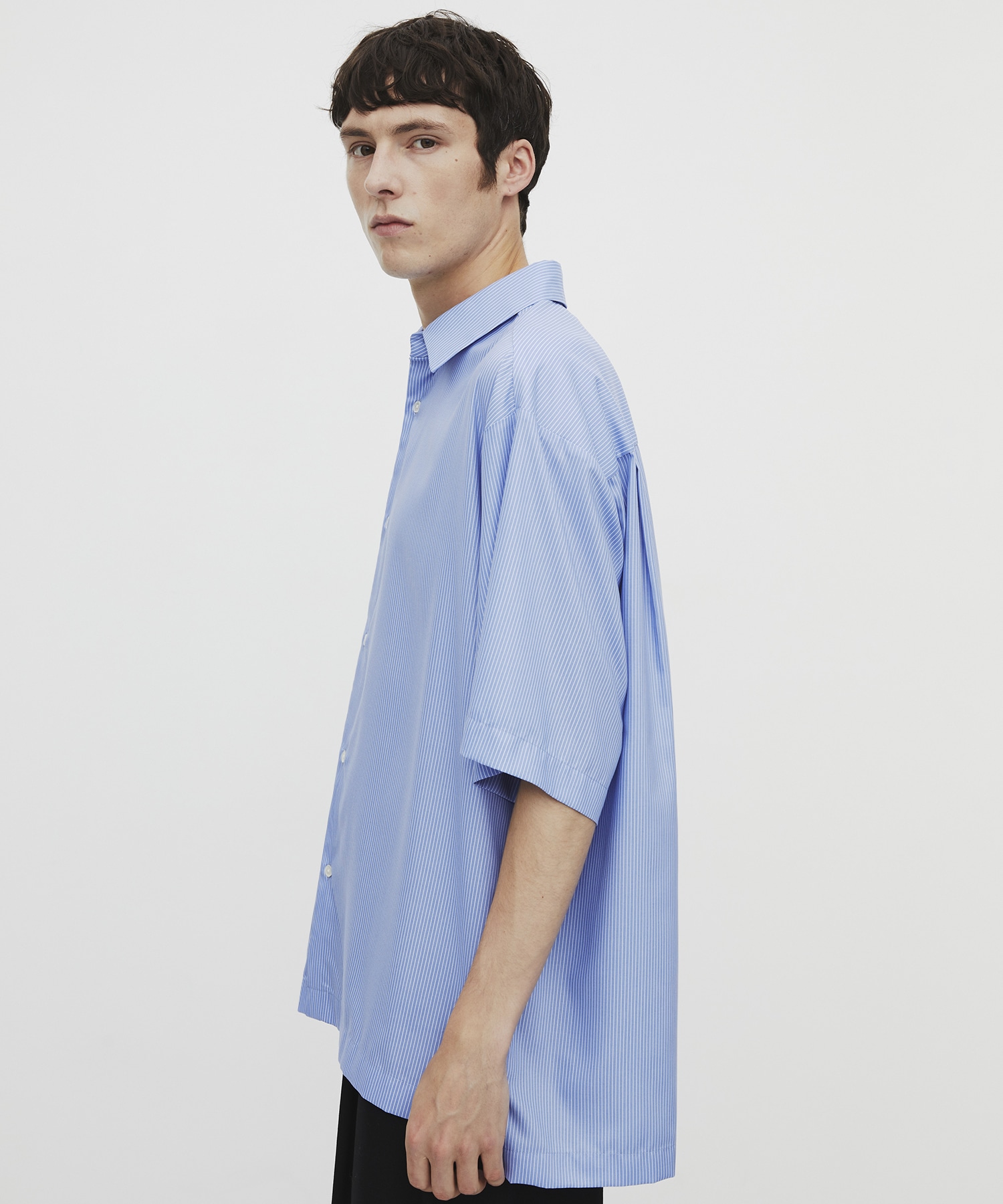 〈WEB限定｜先行予約〉DRY RAYON ストライプショートスリーブシャツ