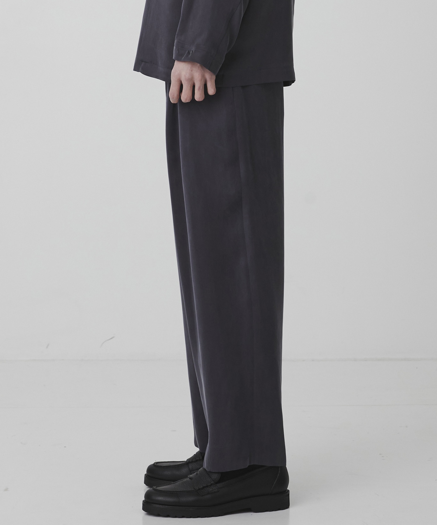 HIGH TWIST CUPRA 2タックイージーパンツ