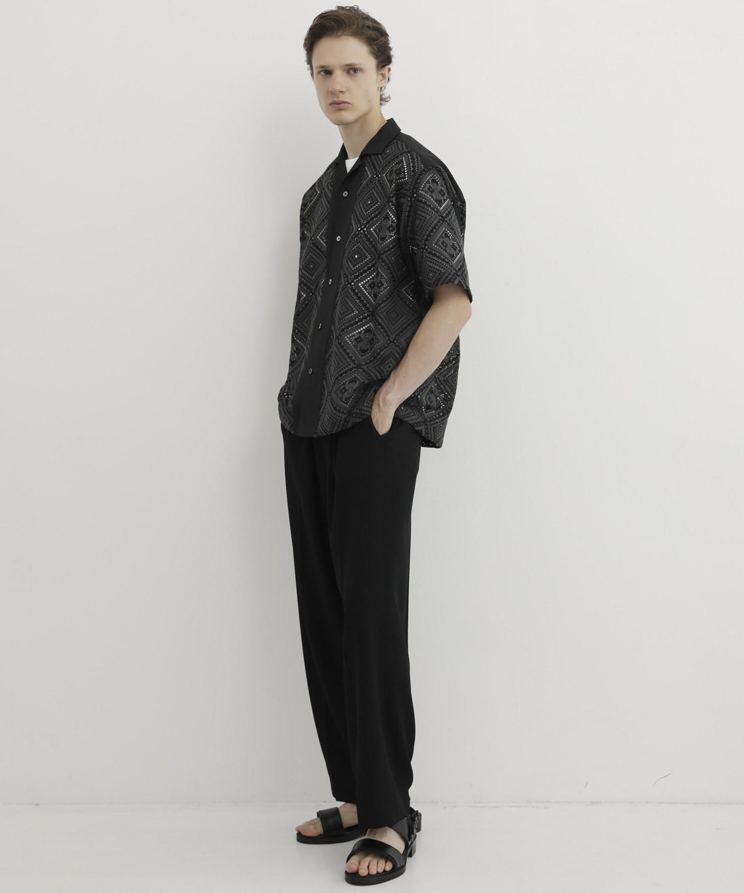 COLD DRY PLEATS シームレスイージーパンツ