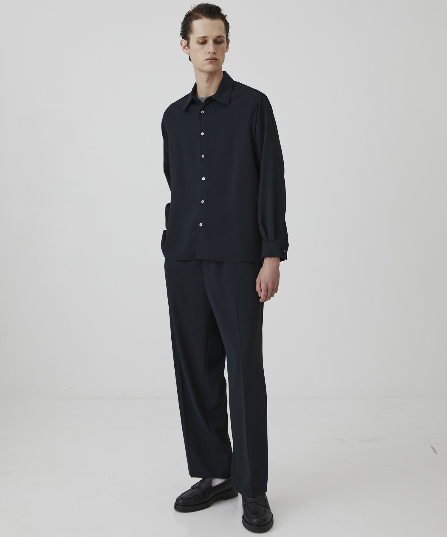 COLD DRY PLEATS シームレスイージーパンツ