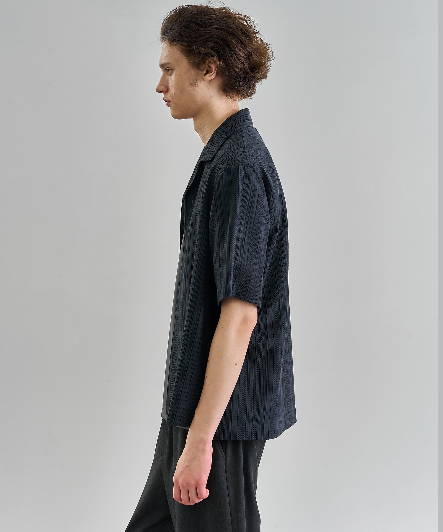 〈WEB限定｜先行予約〉ラッセルレースシアーシャツ