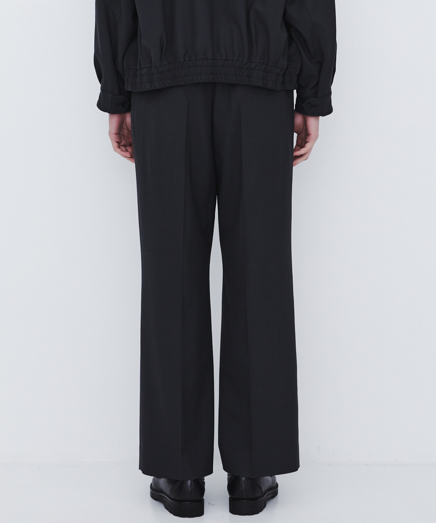 〈数量限定〉Super120s WOOL SERGE 2TUCK PANTS