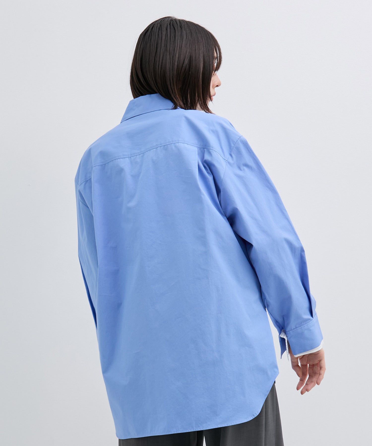 レイヤーカフスオーバーシャツ