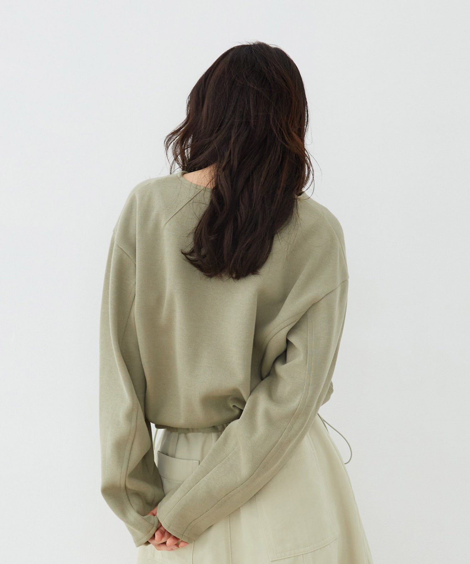 タックフォルムスリーブカットプルオーバー