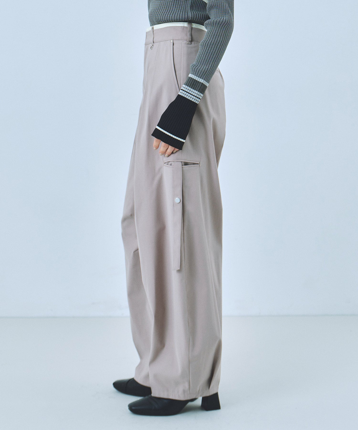 ダブルウエストコクーンパンツ