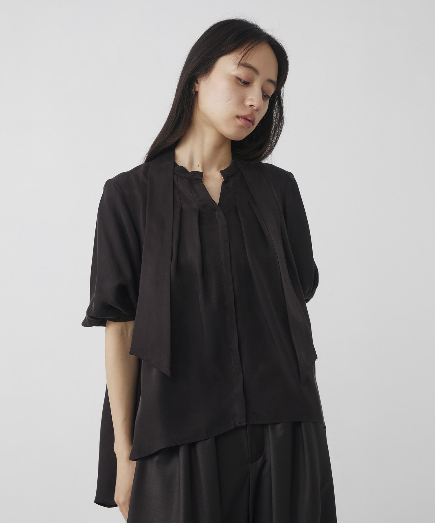 キュプラタックハーフスリーブブラウス