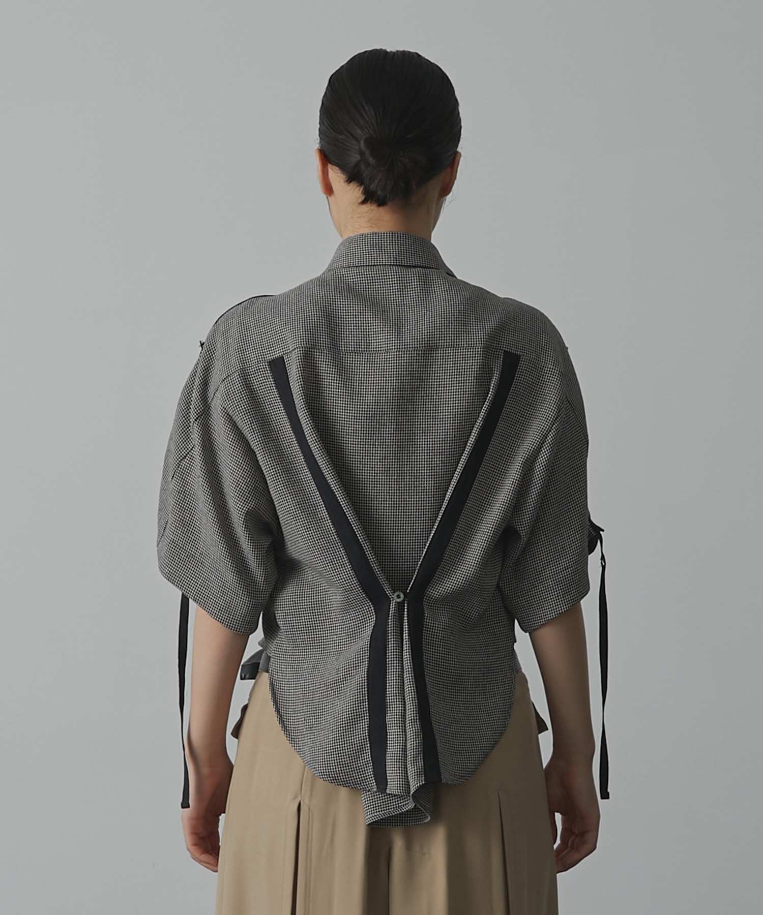 Adjustable Length Mesh Shirt