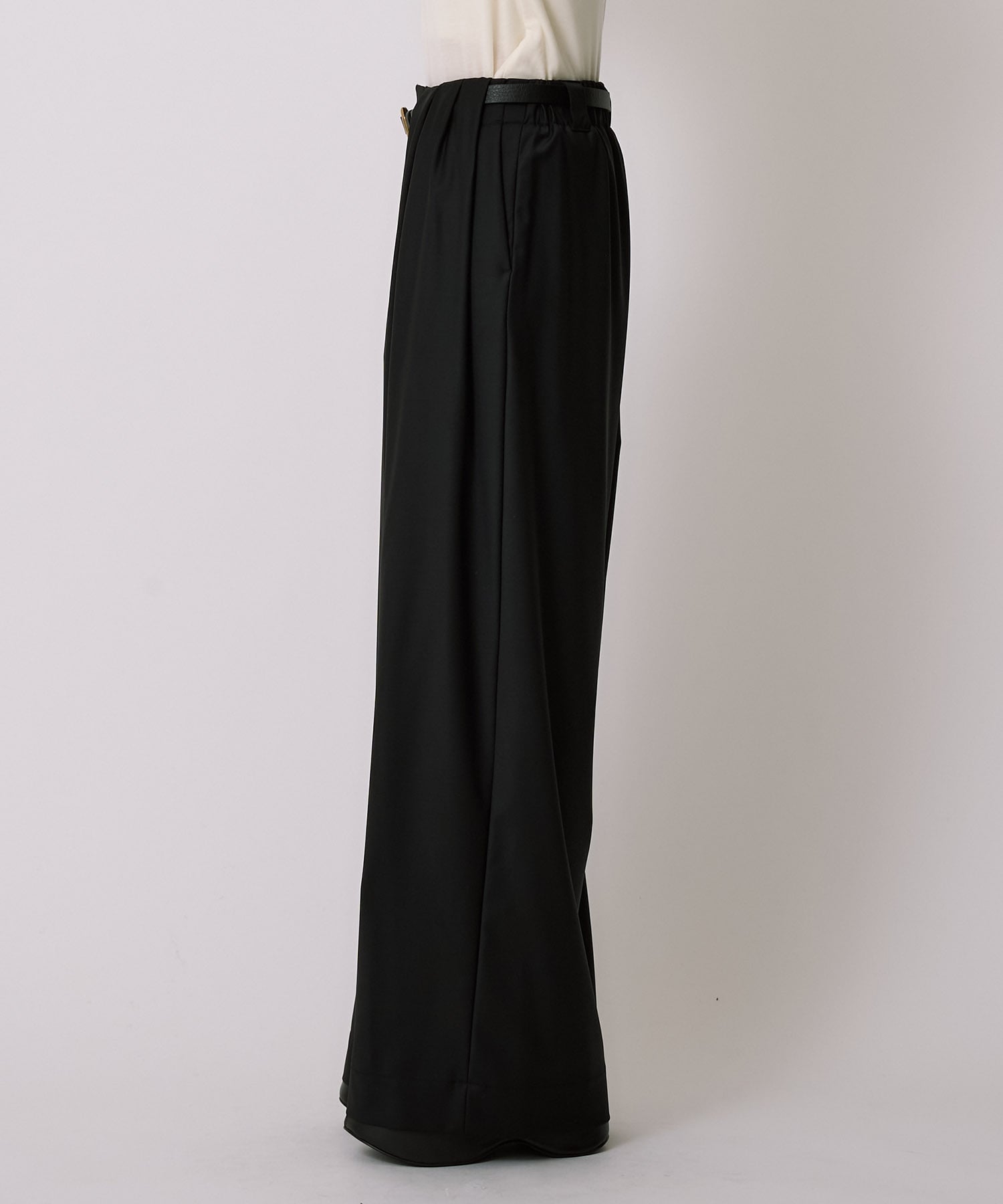 〈新色〉Super120s Wool Relax Trousers