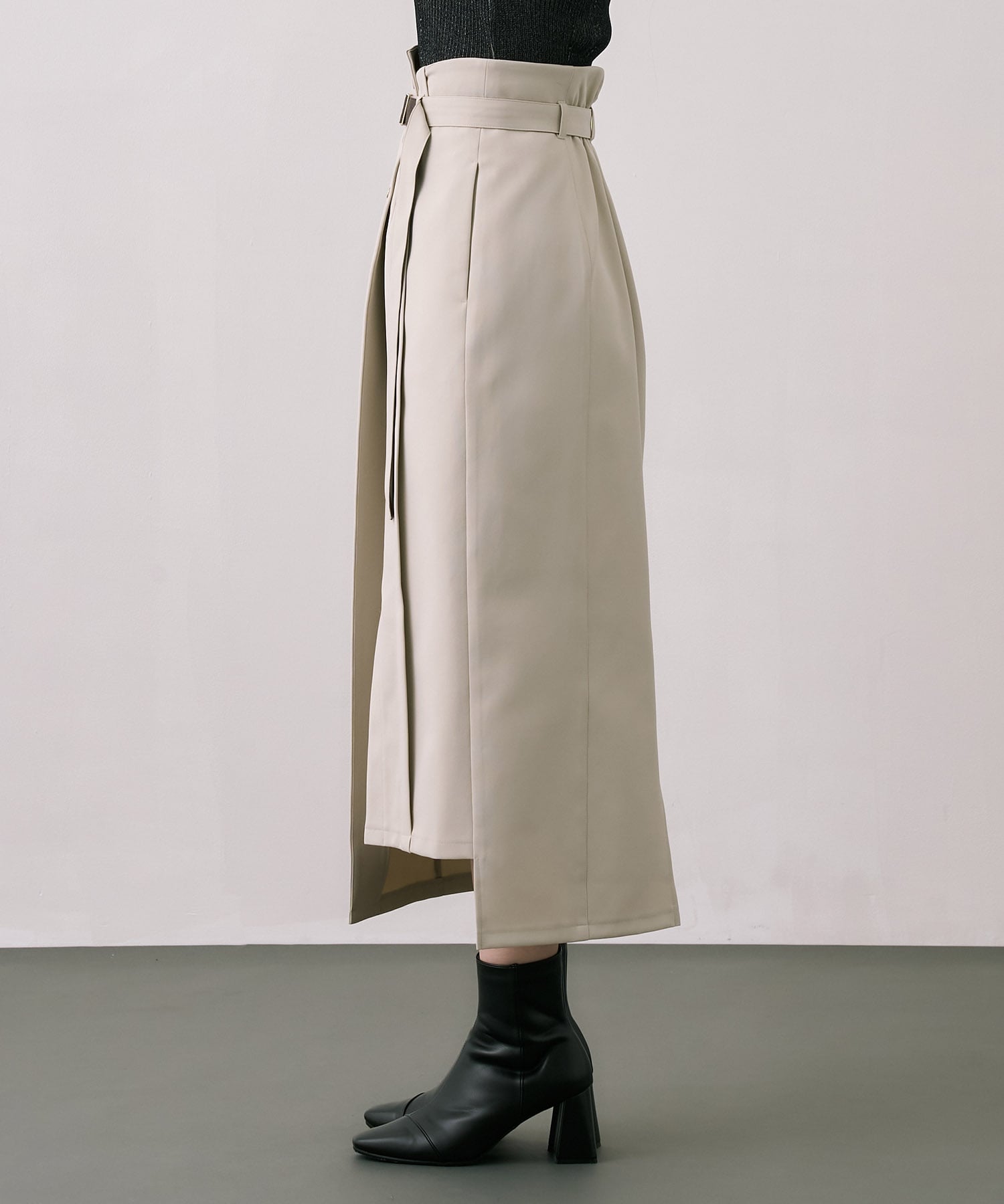 スリムエフェクトタイトスカート