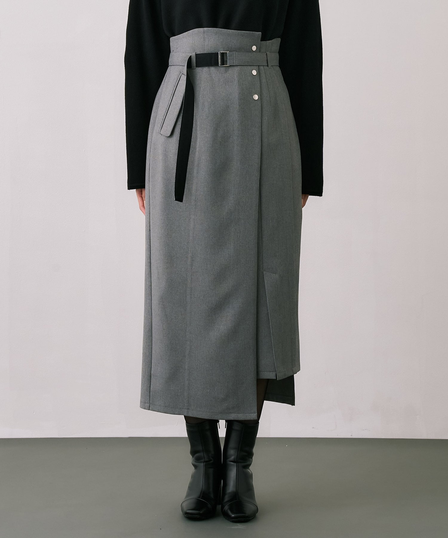 スリムエフェクトタイトスカート