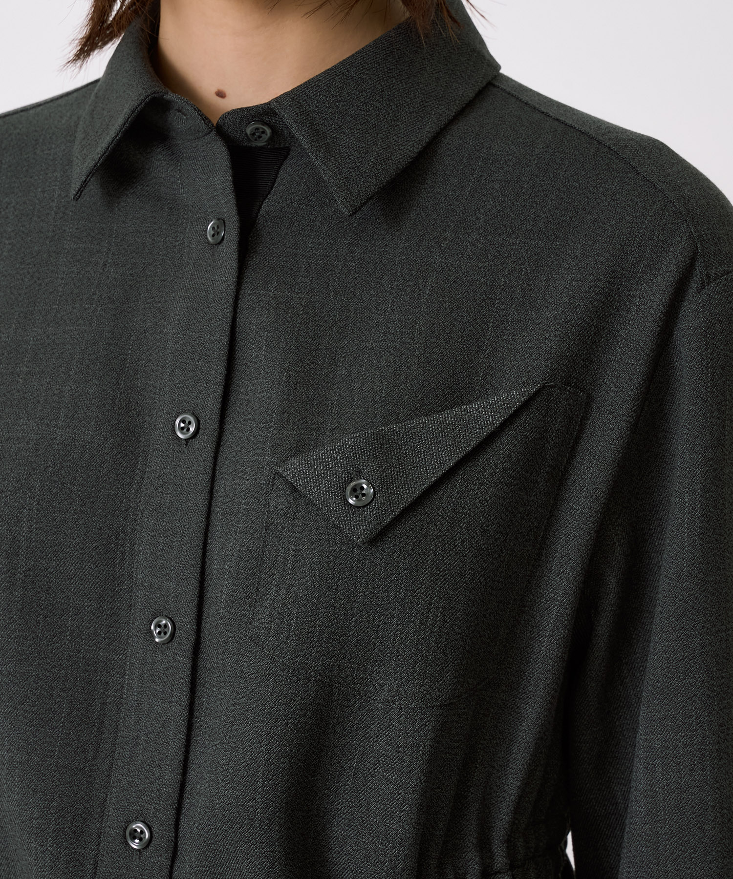 ドロストペプラムシャツ