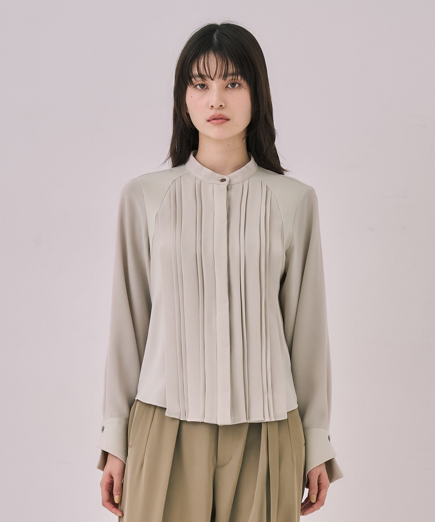 【WEB先行発売】ピンタックバイカラーブラウス