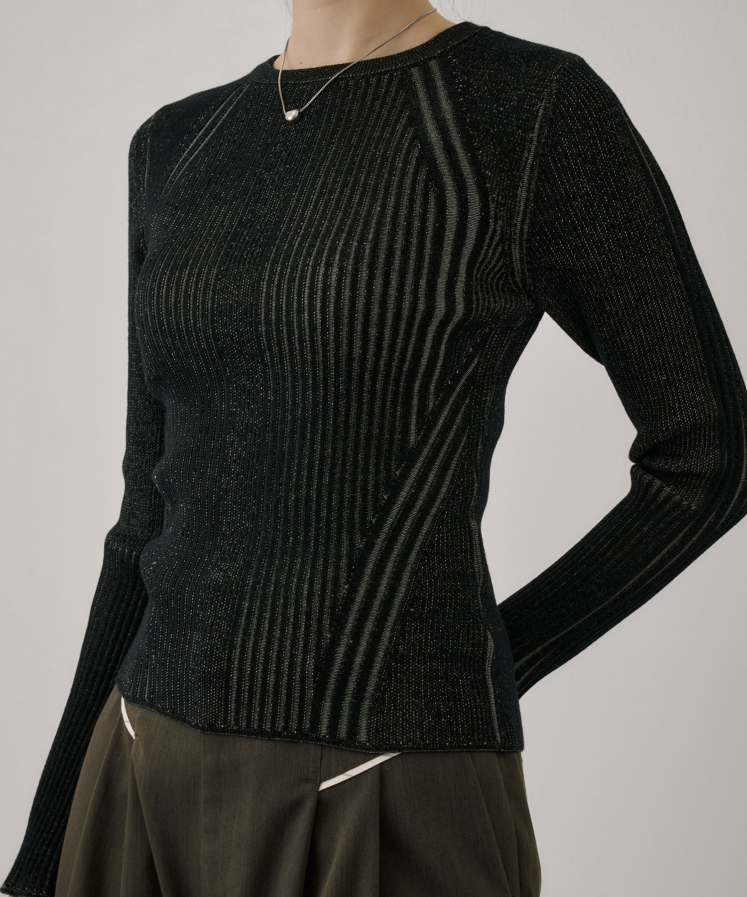 スリムリブラインニット