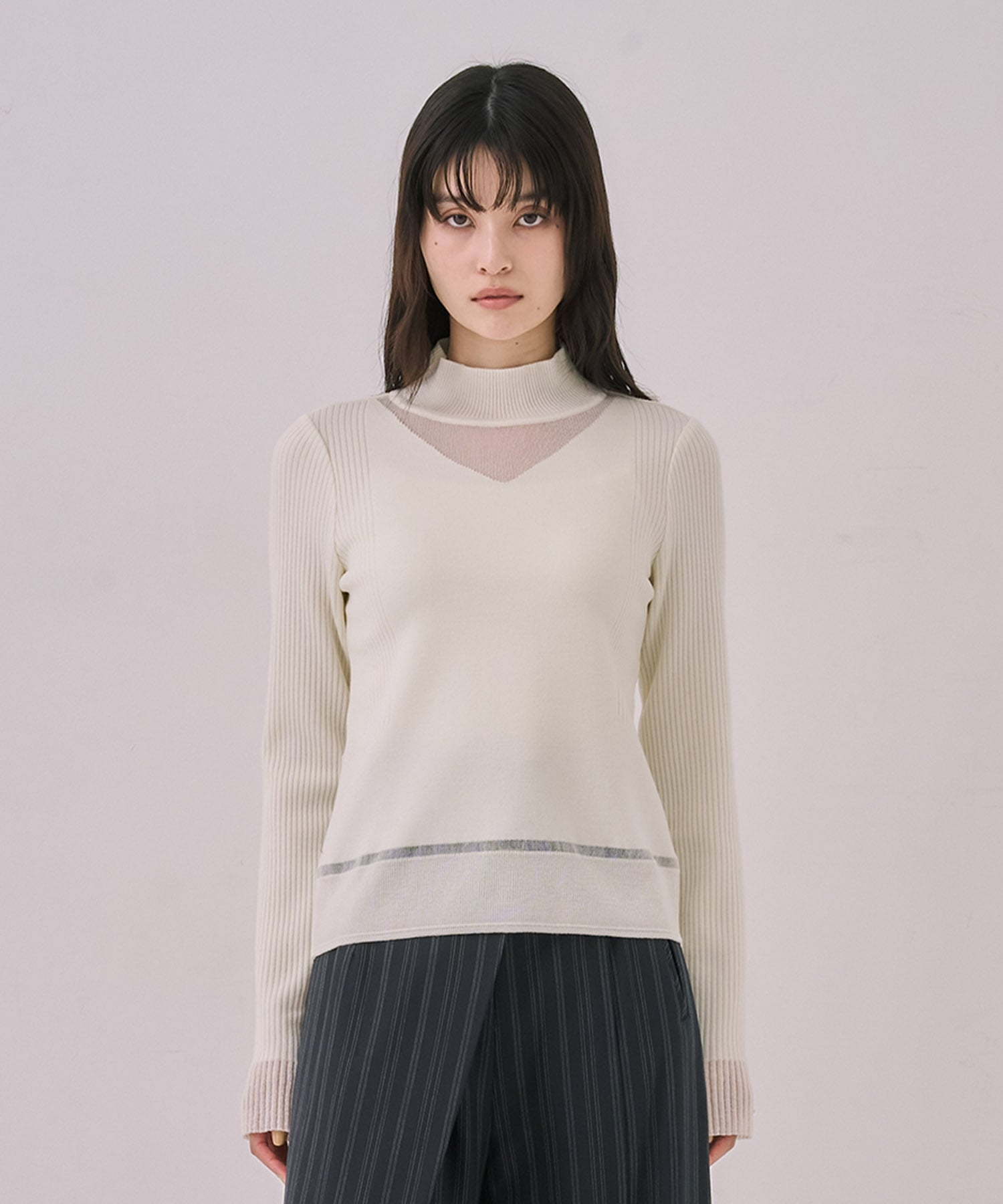 クリアコンビVネックニットプルオーバー