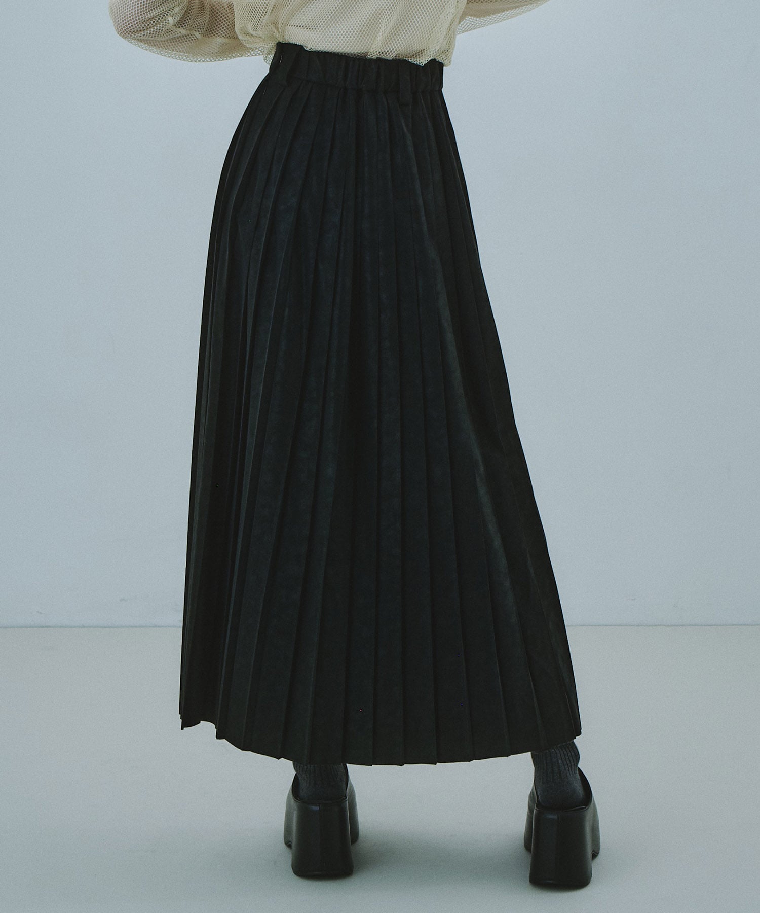 Soft Leather Pleated SK