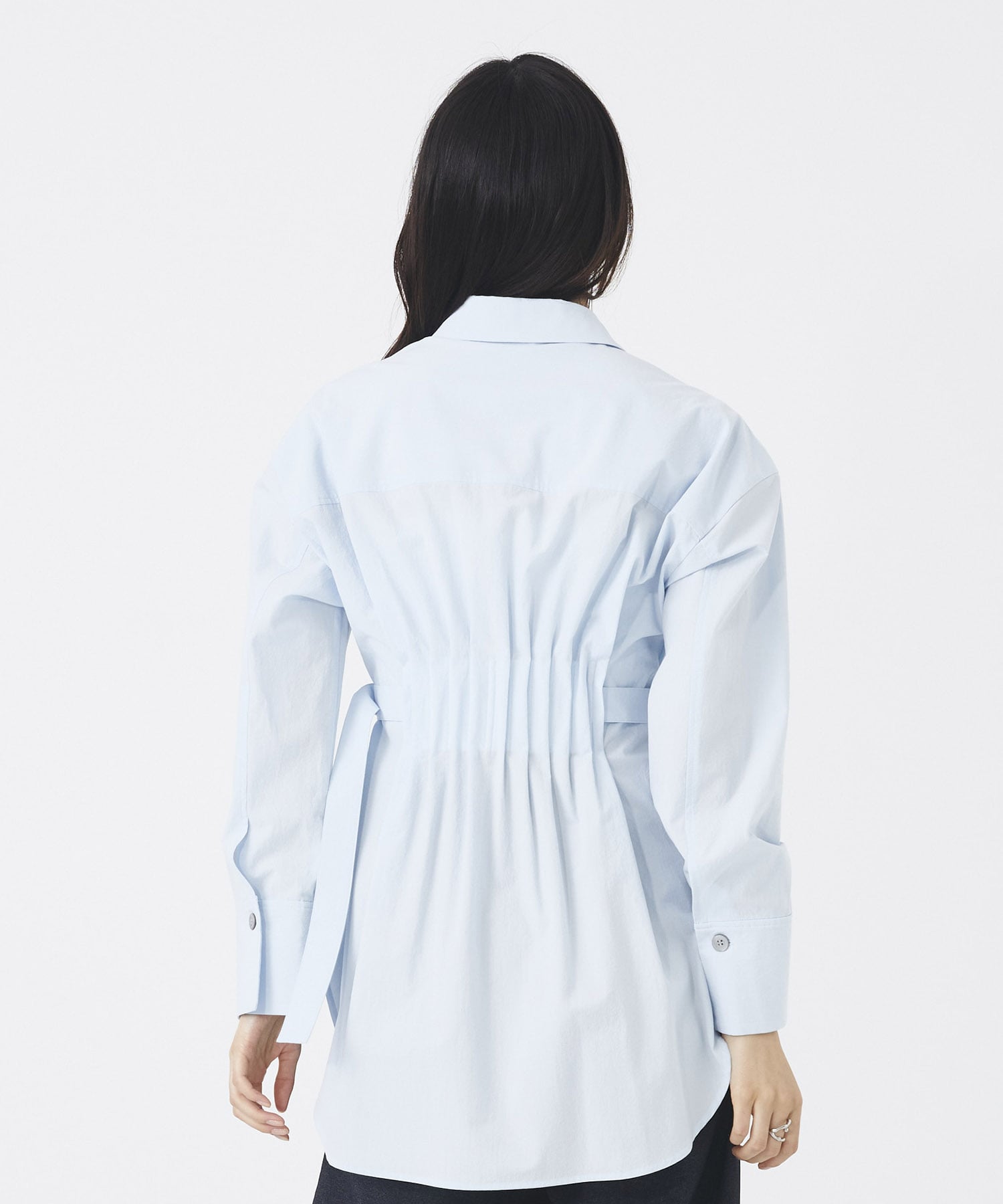 タックゴムシェイプベルトシャツ