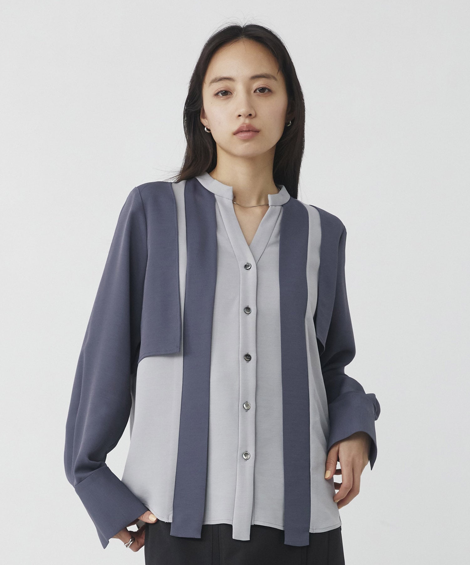 【WEB限定】レイヤードバイカラーブラウス