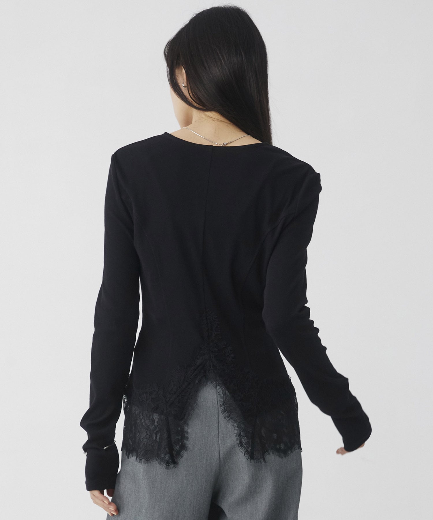 レースヘムスリットカットプルオーバー