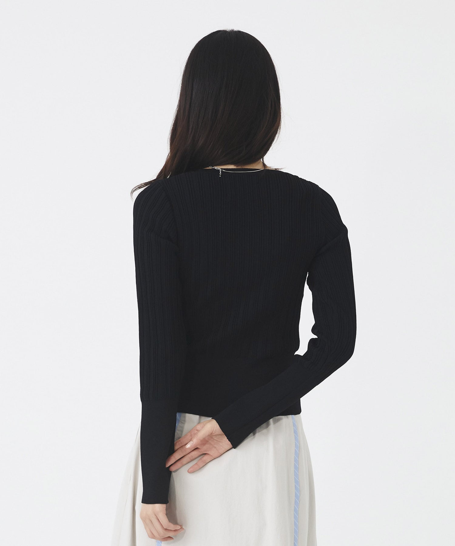 サーブルストレッチRIBニット