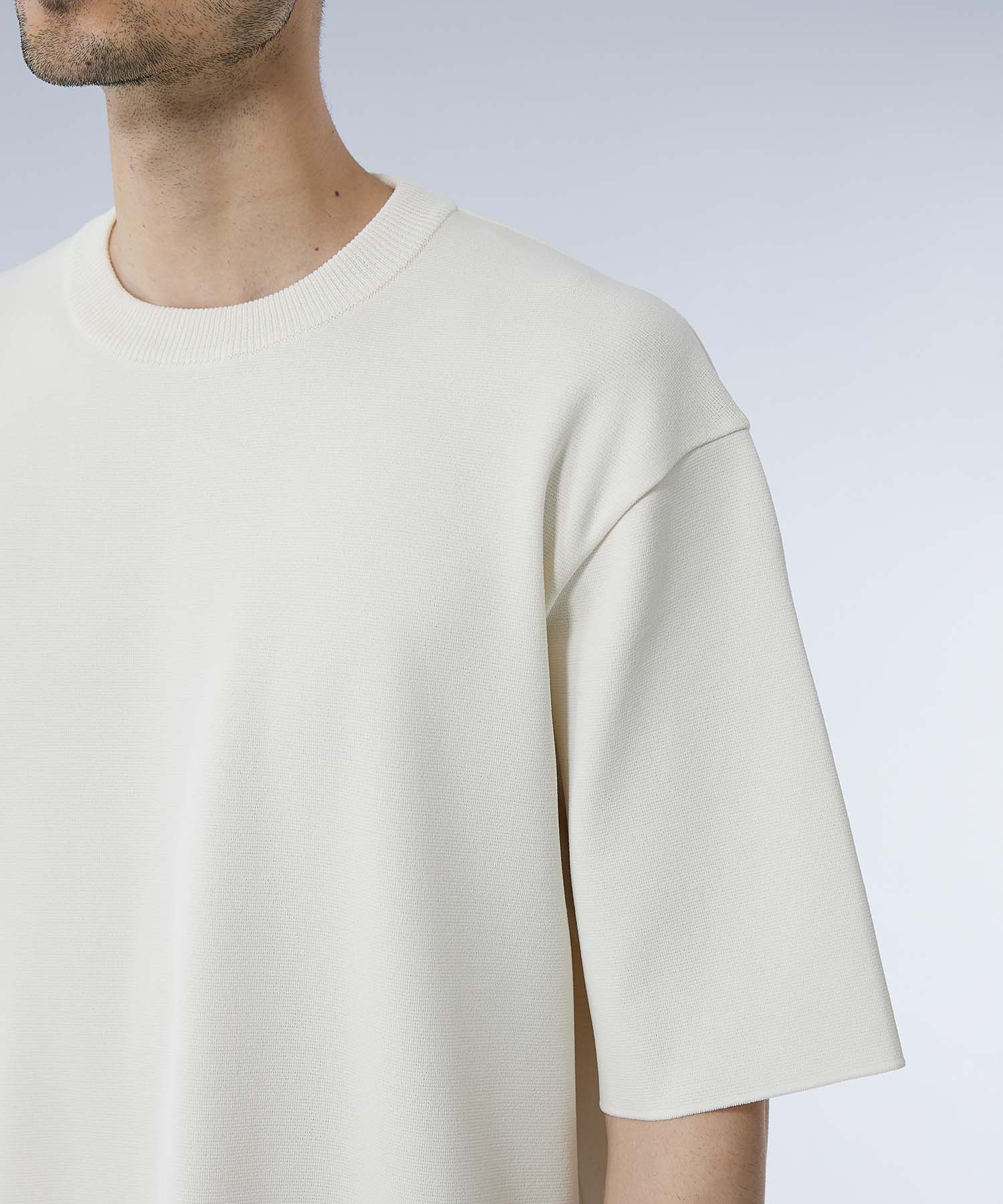 サーブルストレッチクルーネックTシャツ