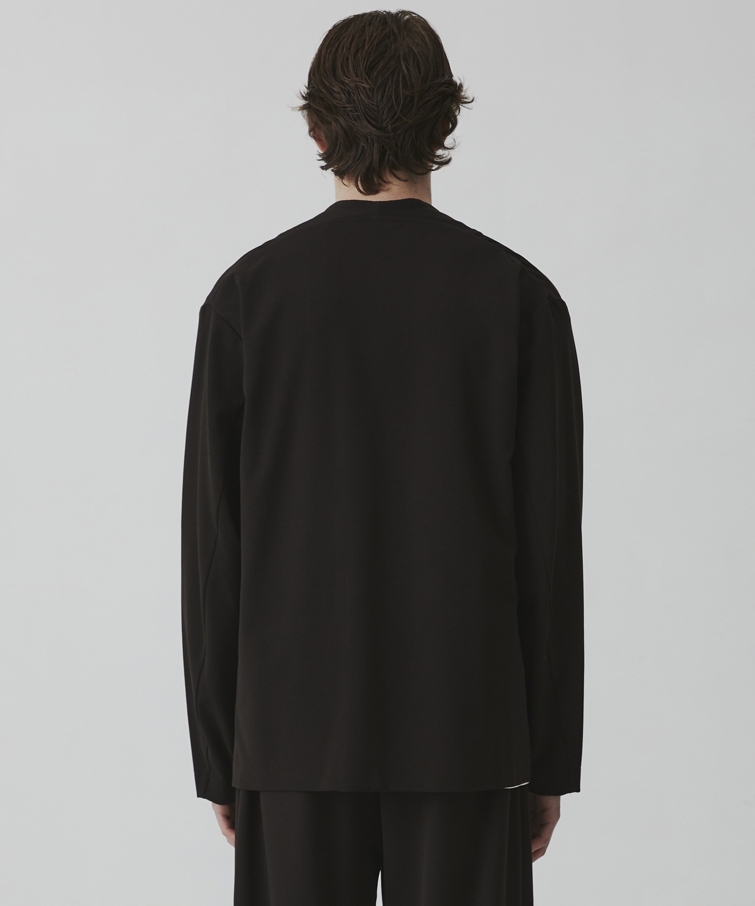 アウトラスト カーディガン