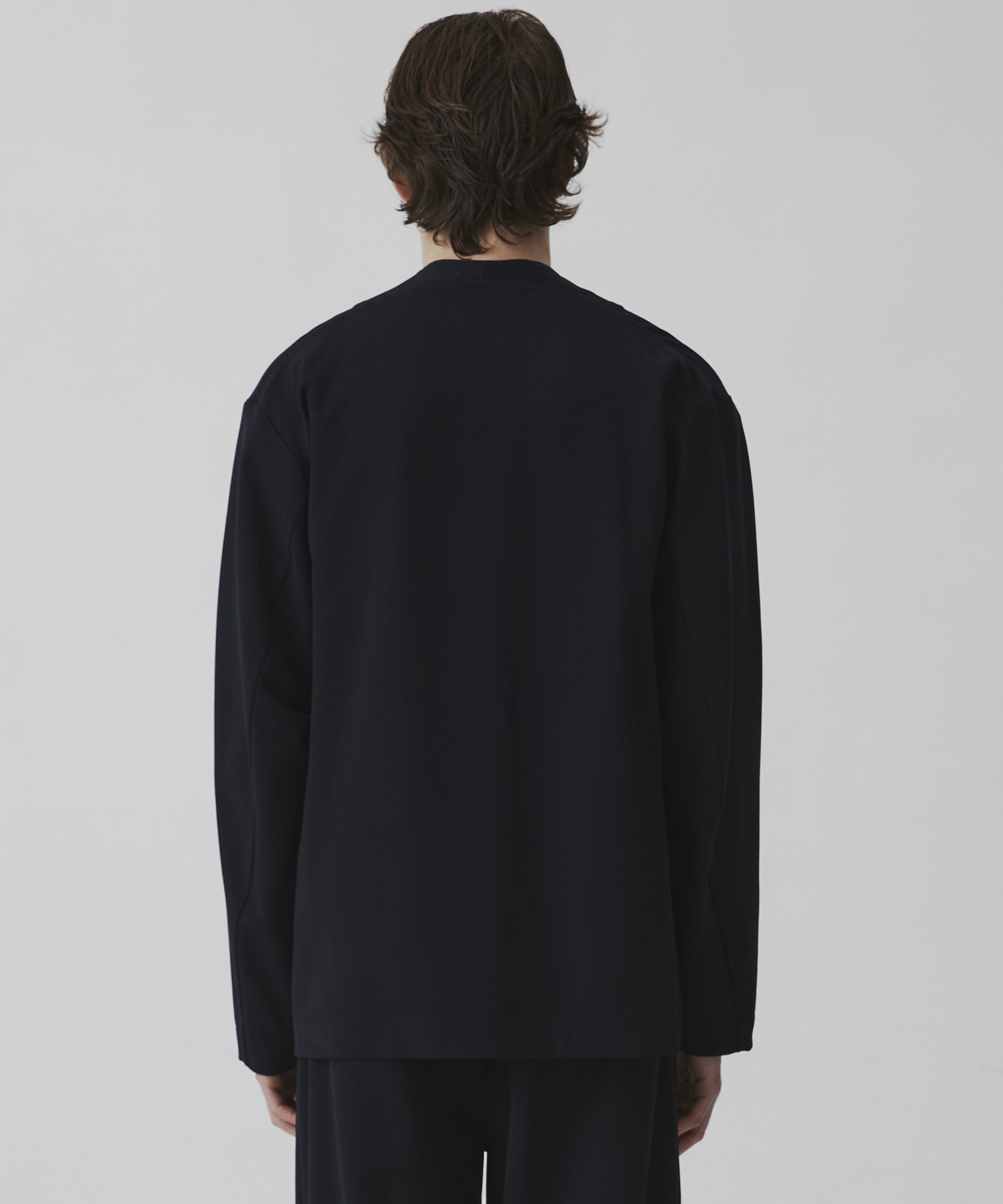 アウトラスト カーディガン