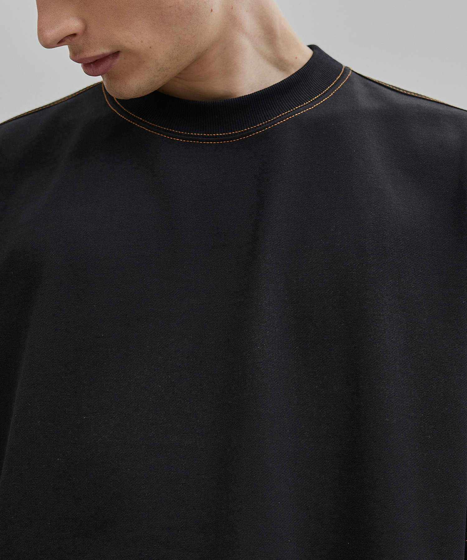 コントラストステッチドッキングTシャツ