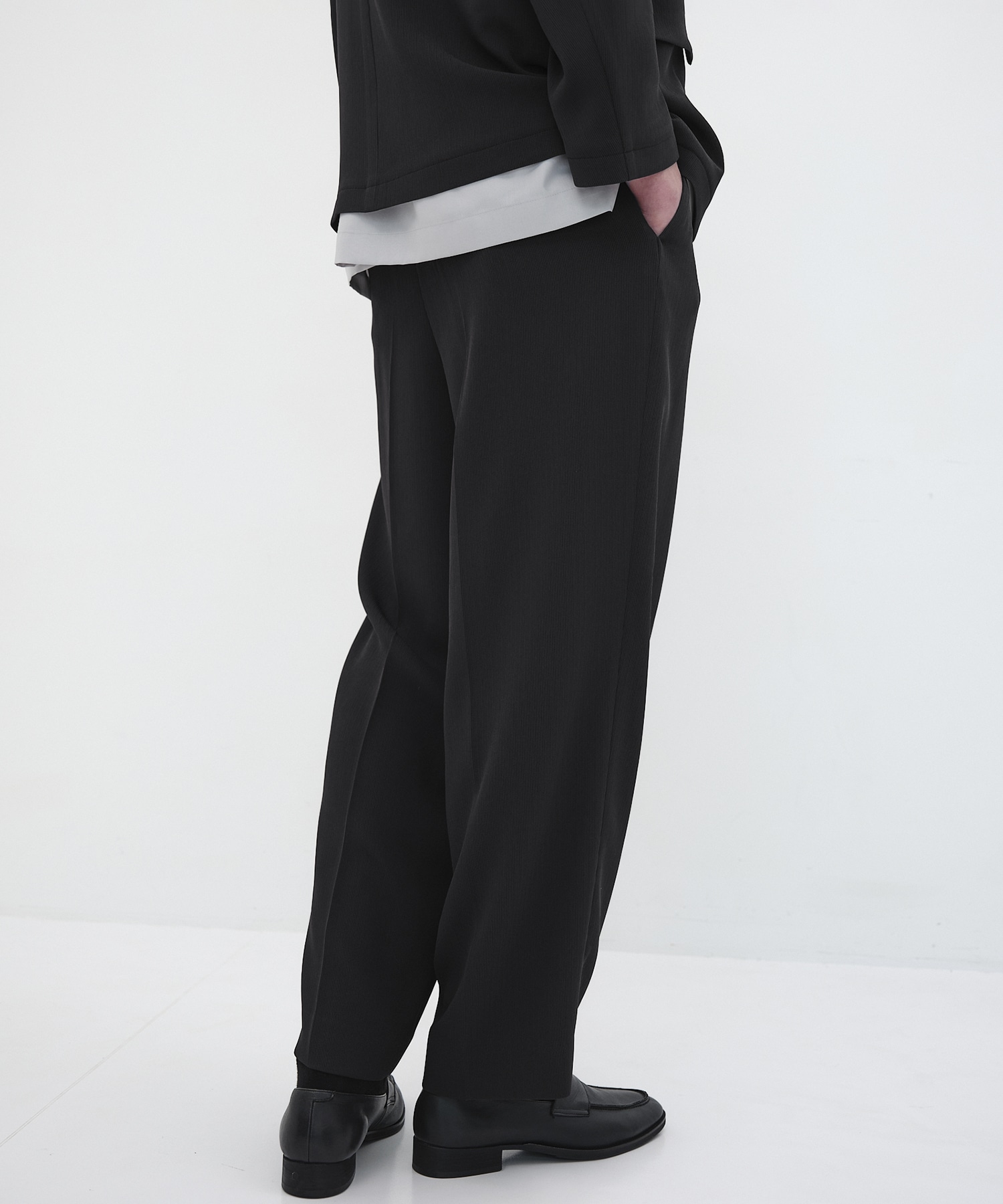 COLD DRY PLEATS 2タックイージーパンツ