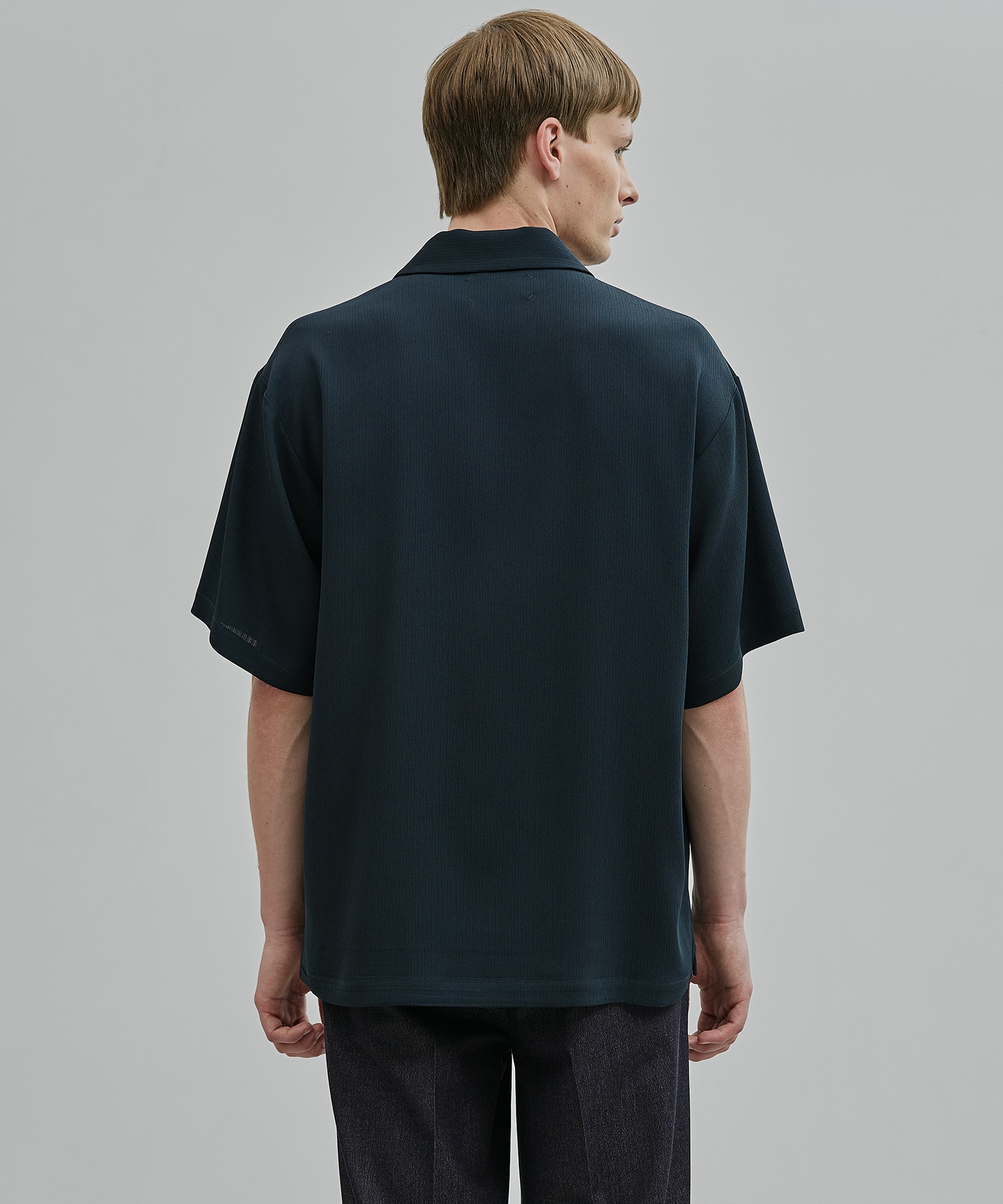 COLD DRY PLEATS オープンカラーシャツ