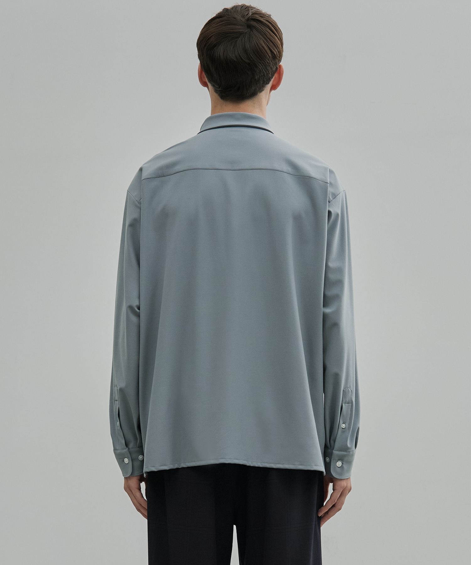 アウトラストロングスリーブシャツ