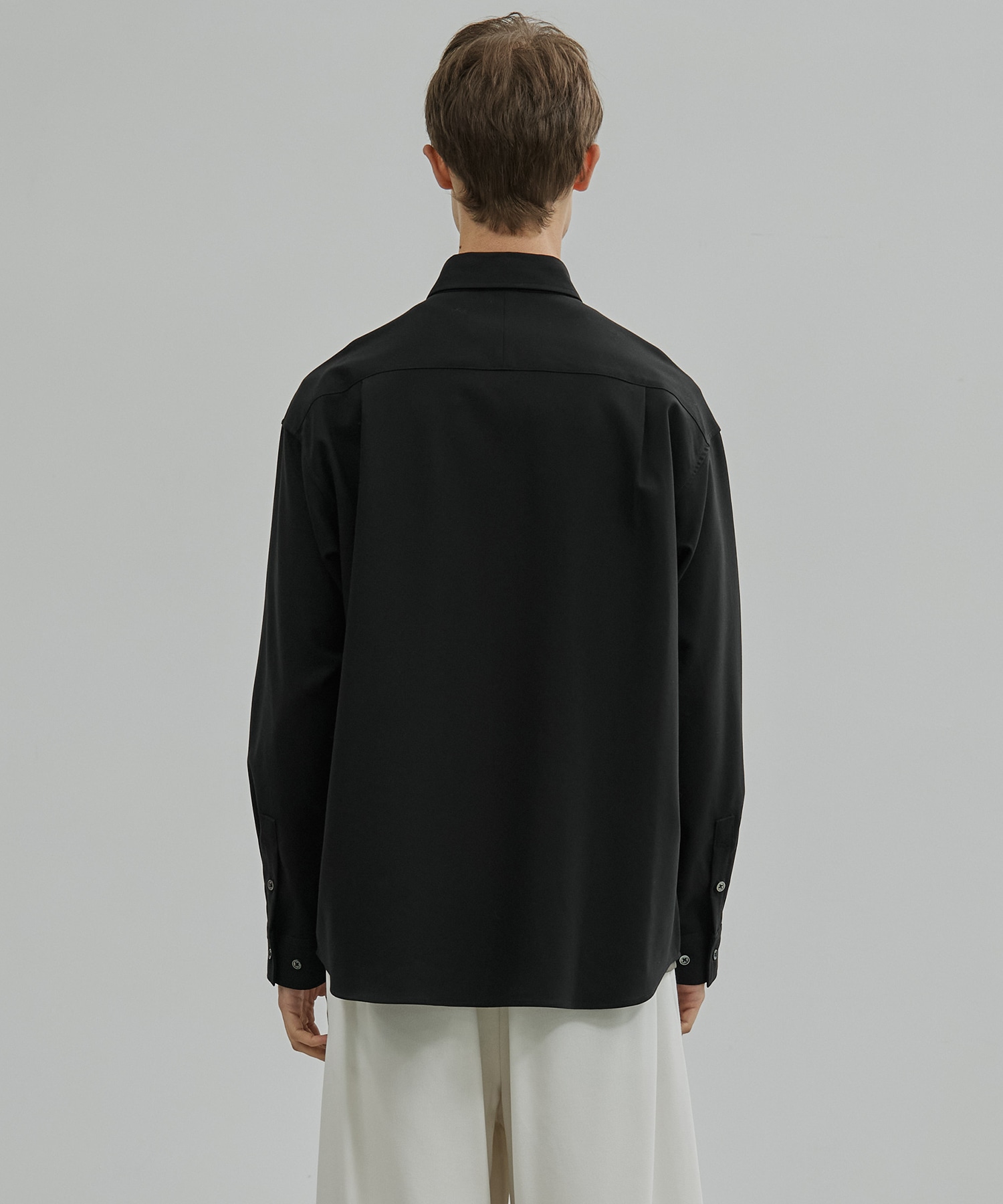 〈WEB限定 先行予約販売〉コットンダブルクロスリラックスシャツ