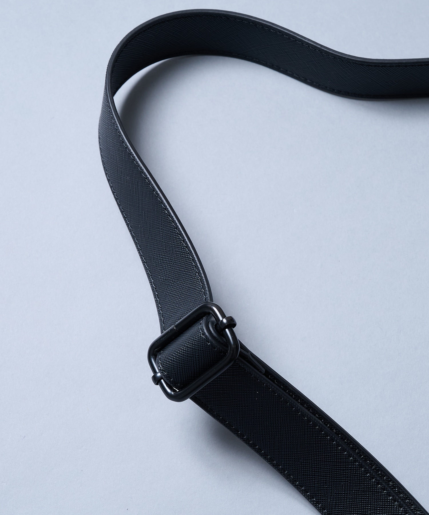 〈WEB限定｜先行予約〉Saffiano Leather Shoulder Bag