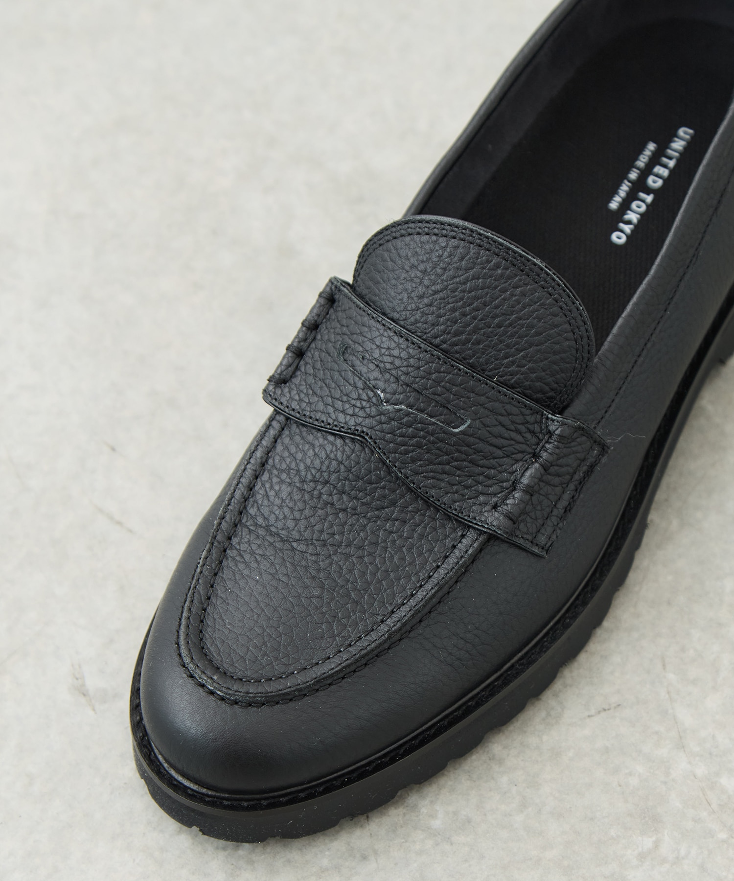 Vibram  LEATHER LOAFER