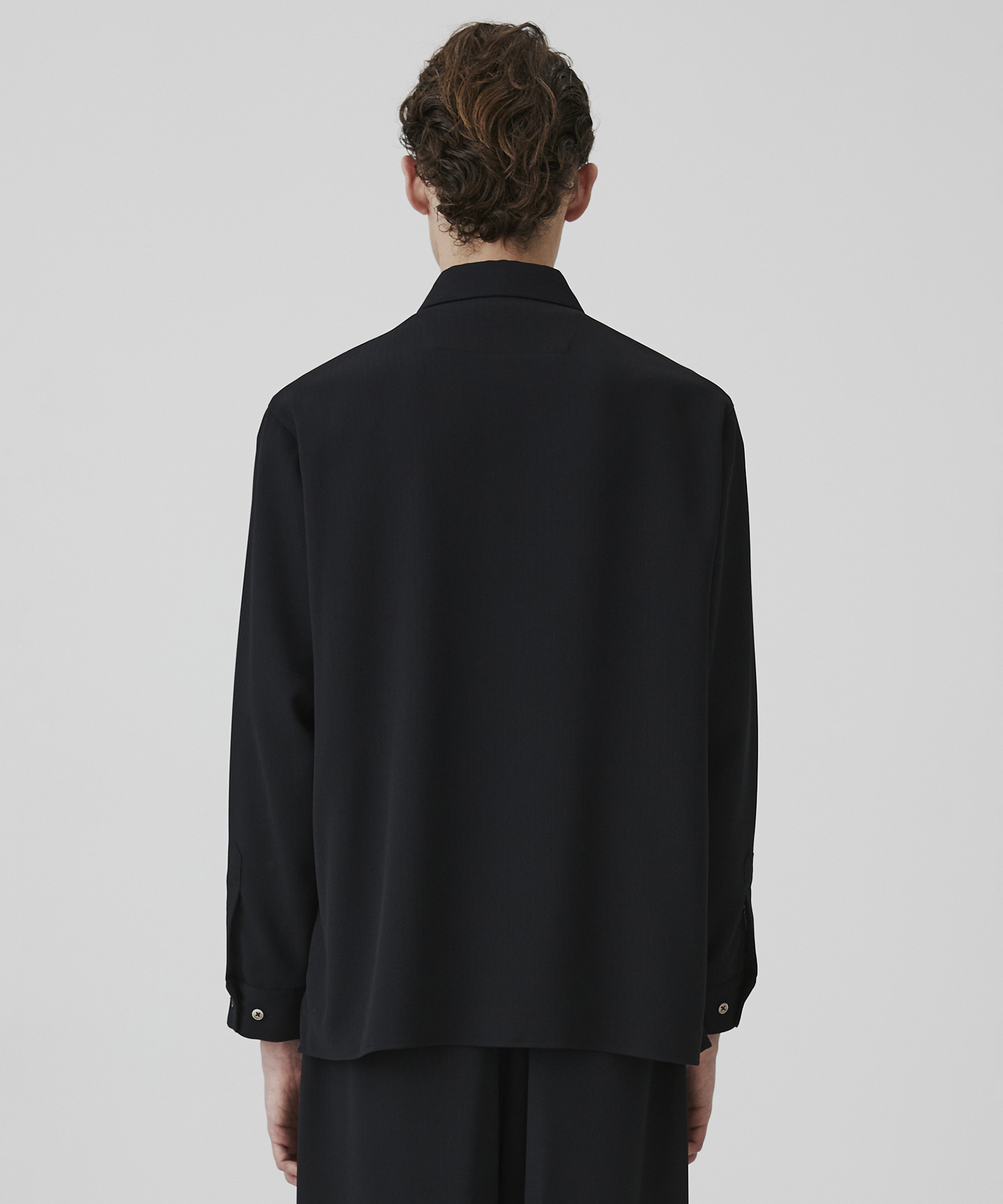 COLD DRY PLEATS レギュラーカラーシャツ