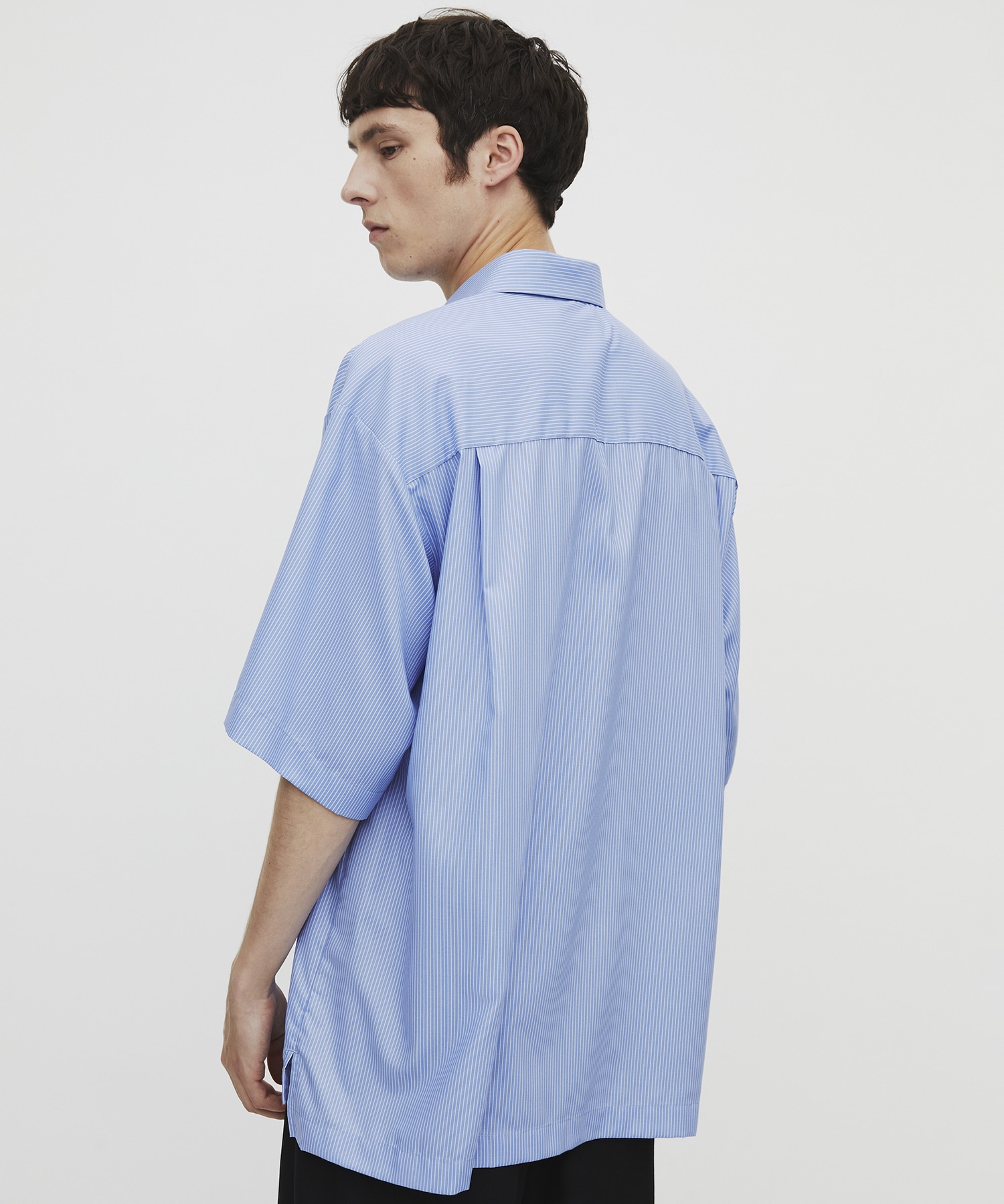 〈WEB限定｜先行予約〉DRY RAYON ストライプショートスリーブシャツ