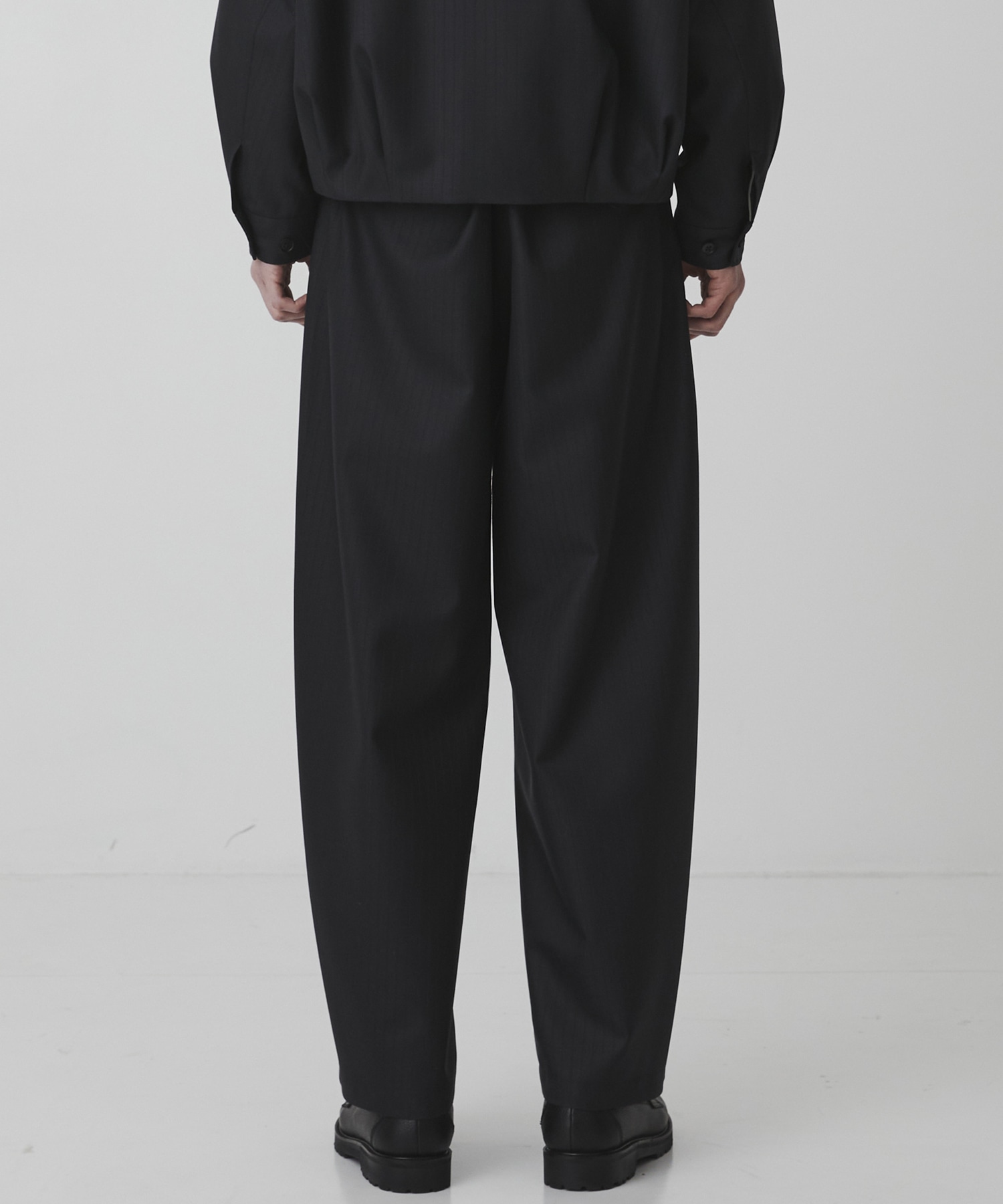 〈2026SS〉RWS CHUBUT WOOL バルーンスラックス