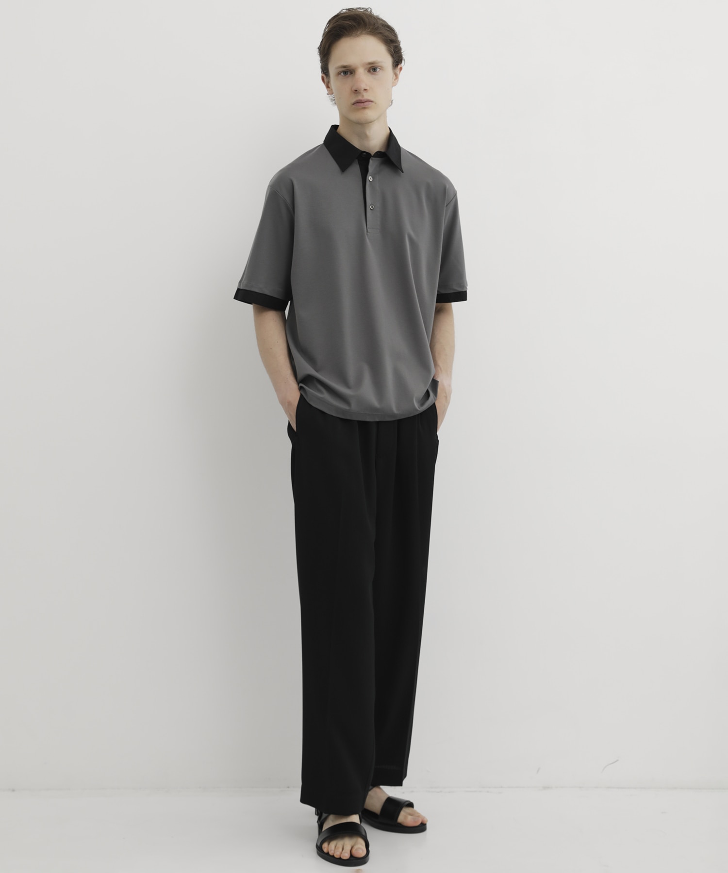 COLD DRY PLEATS シームレスイージーパンツ