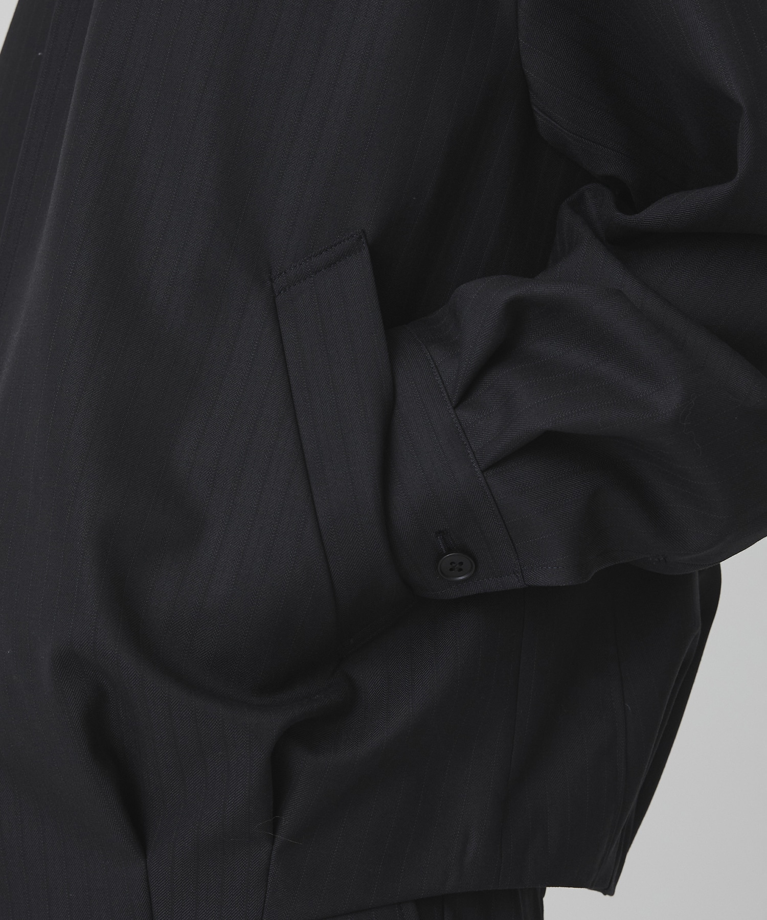 〈2026SS〉RWS CHUBUT WOOL バルーンジップブルゾン