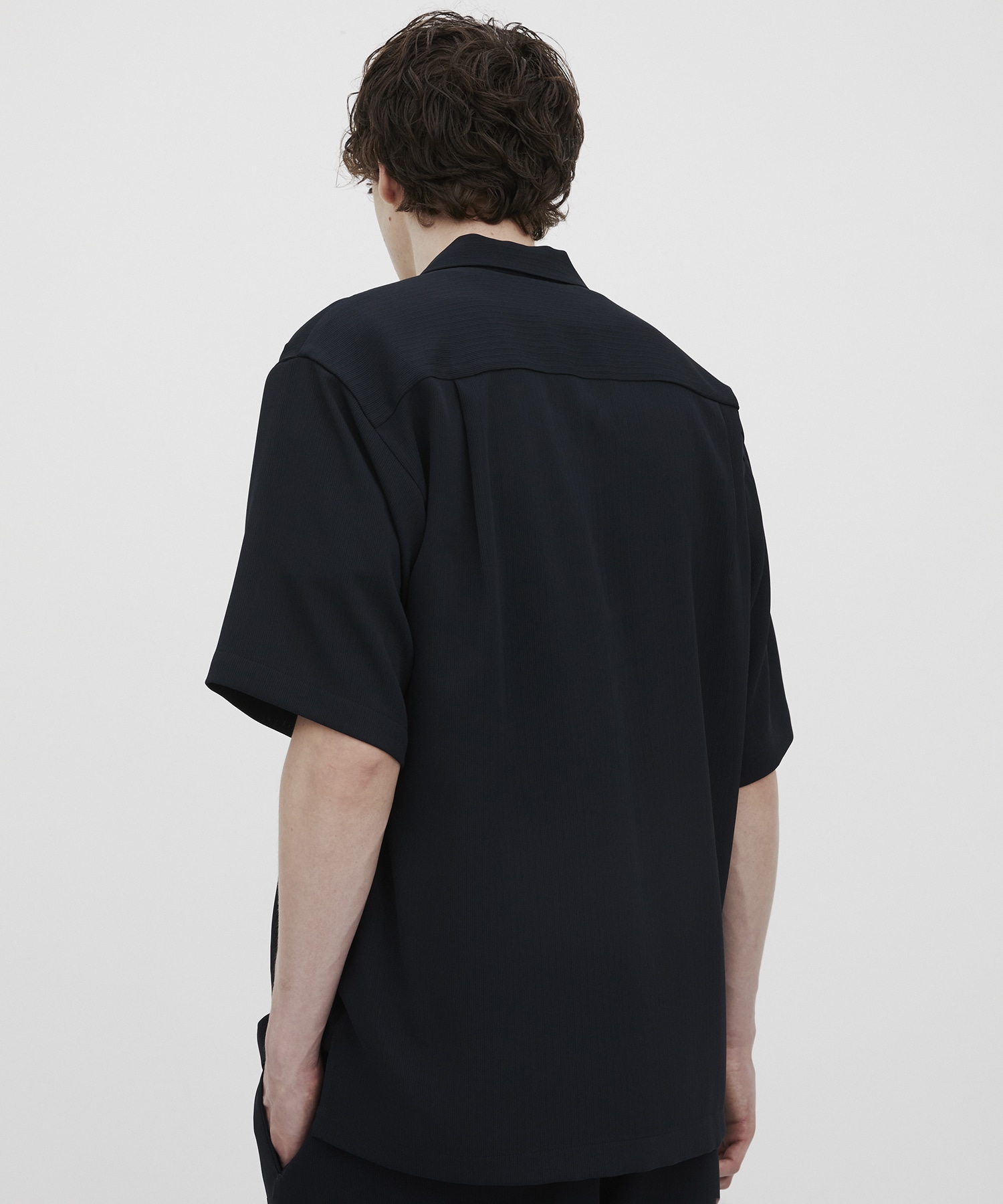 COLD DRY PLEATS オープンカラーシャツ