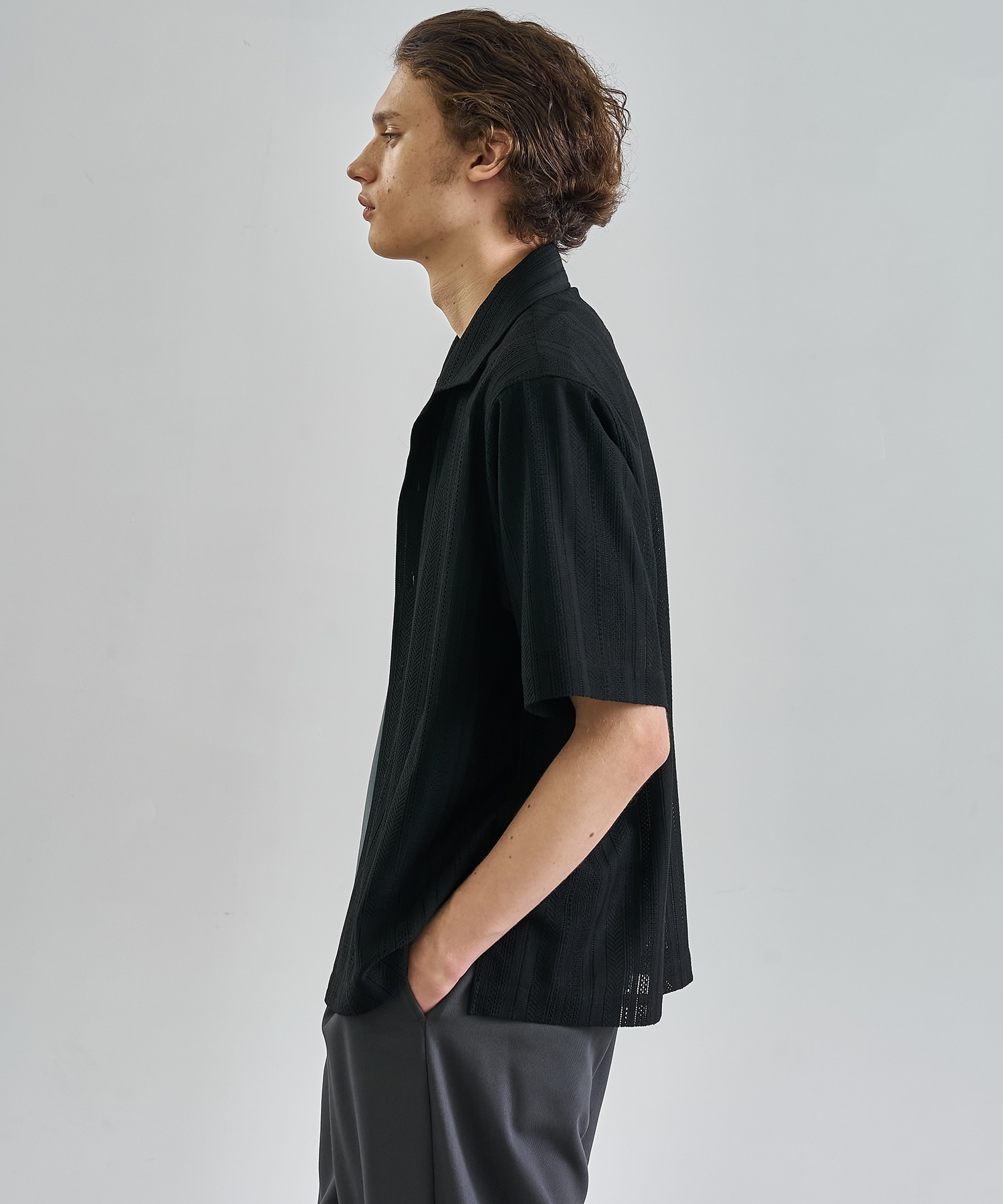 〈WEB限定｜先行予約〉ラッセルレースシアーシャツ