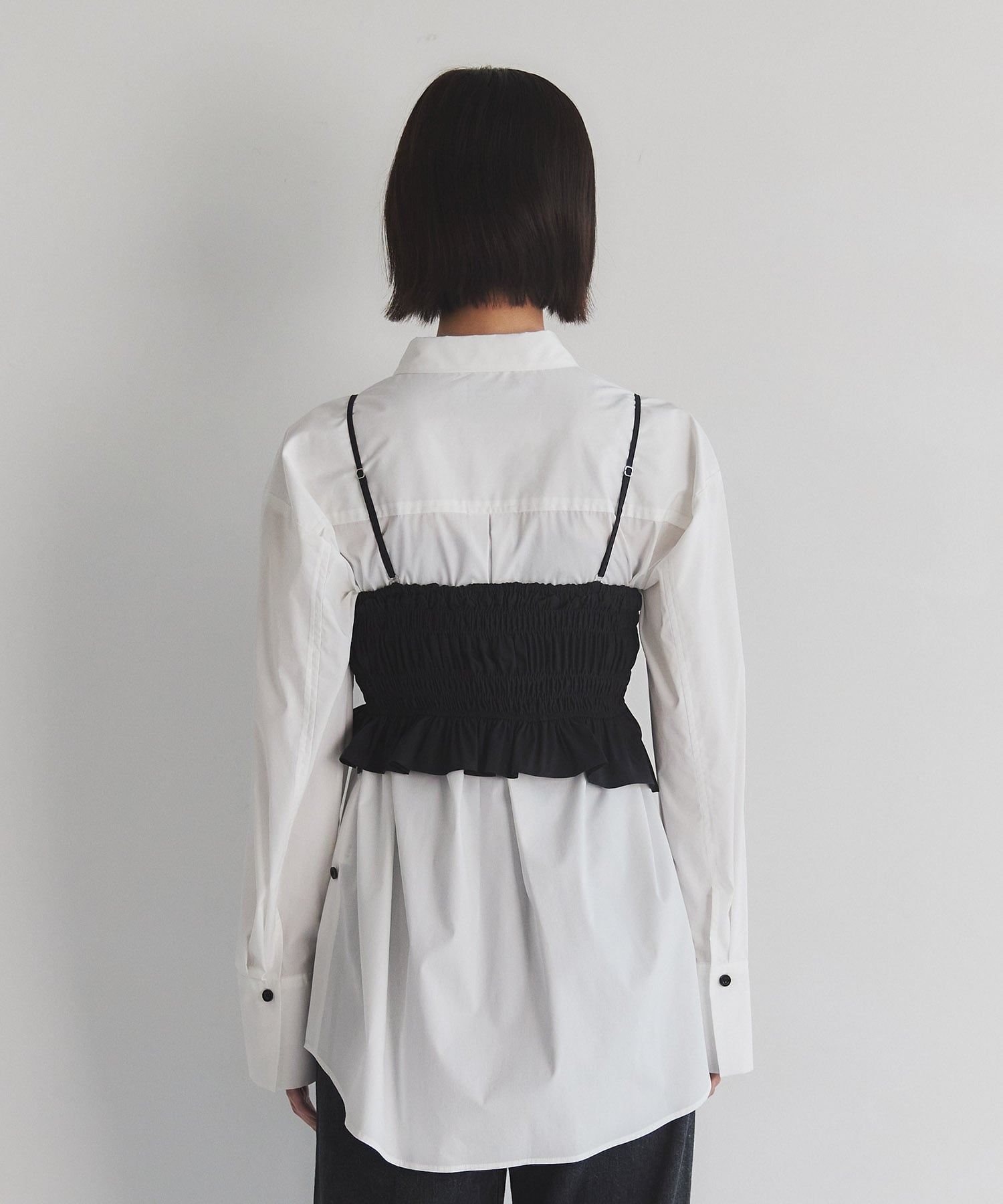 シャーリングビスチェSETシャツ(FREE WHITE): : ウィメンズ