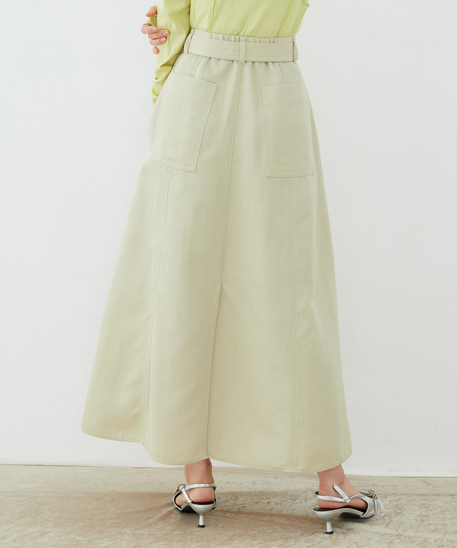 ステッチワークポケットスカート