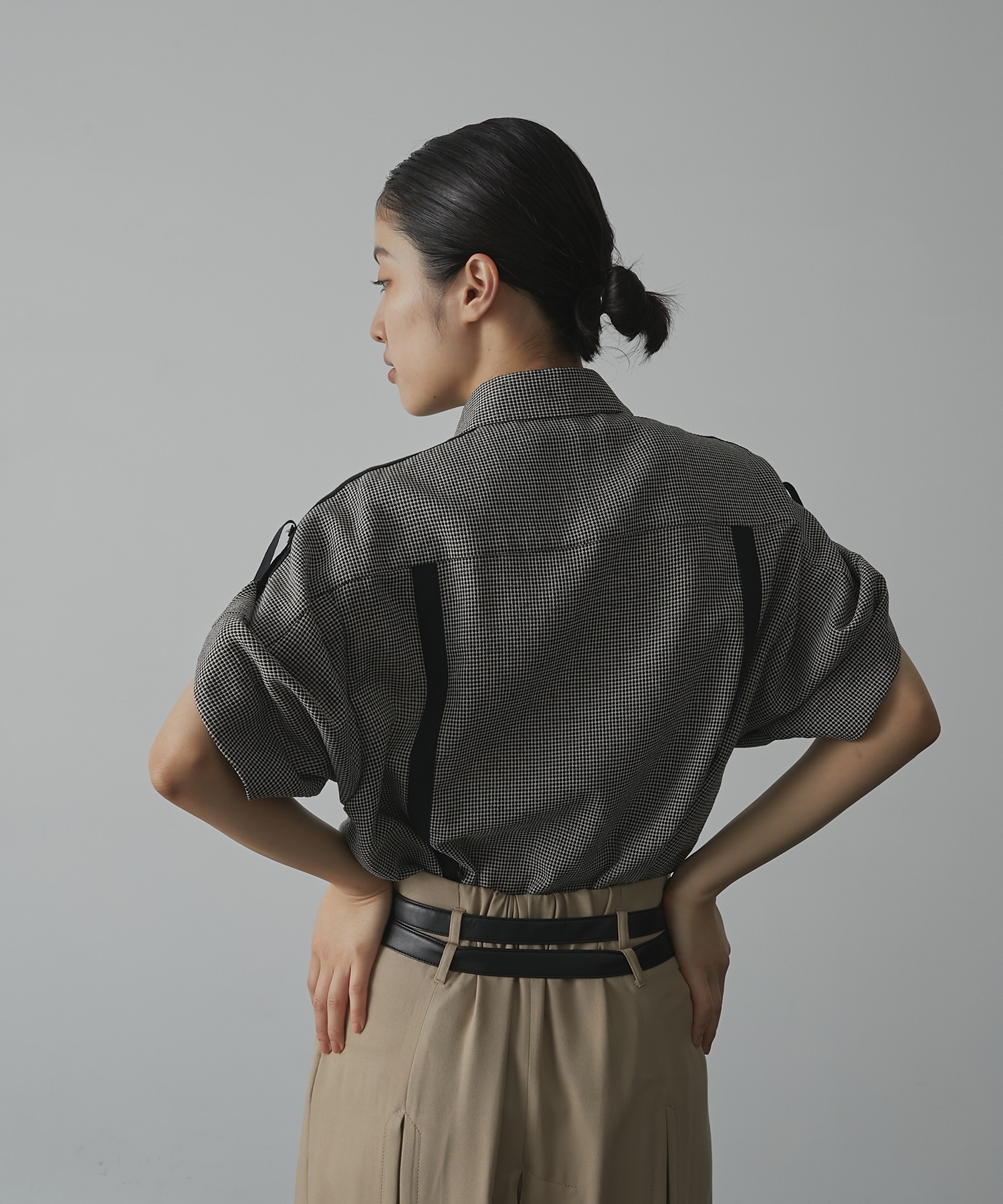 Adjustable Length Mesh Shirt