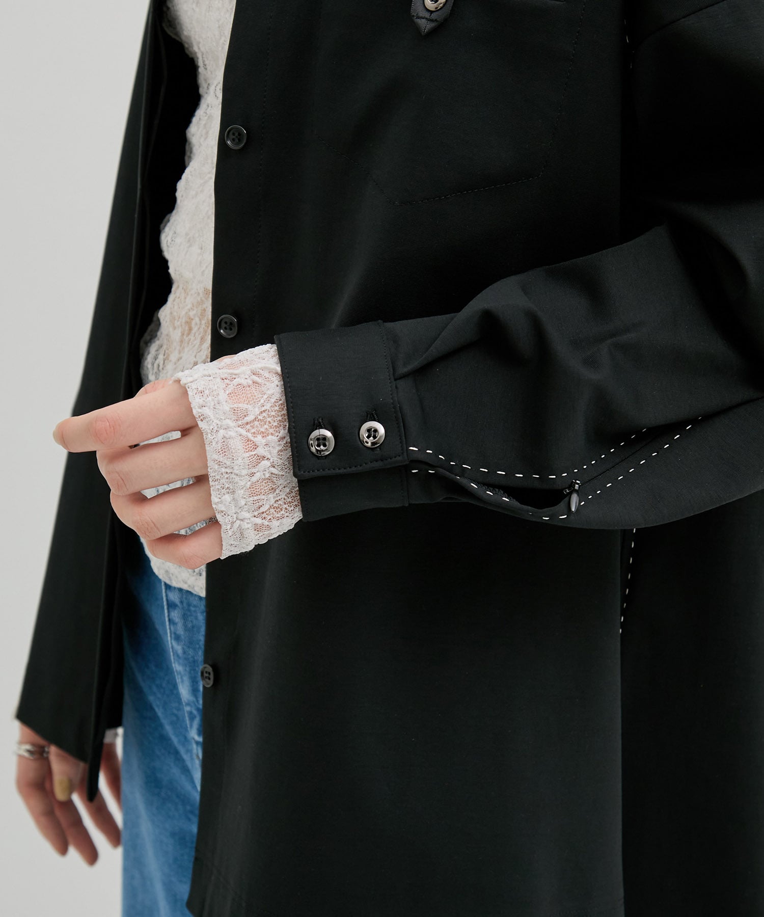 エラストシャウター