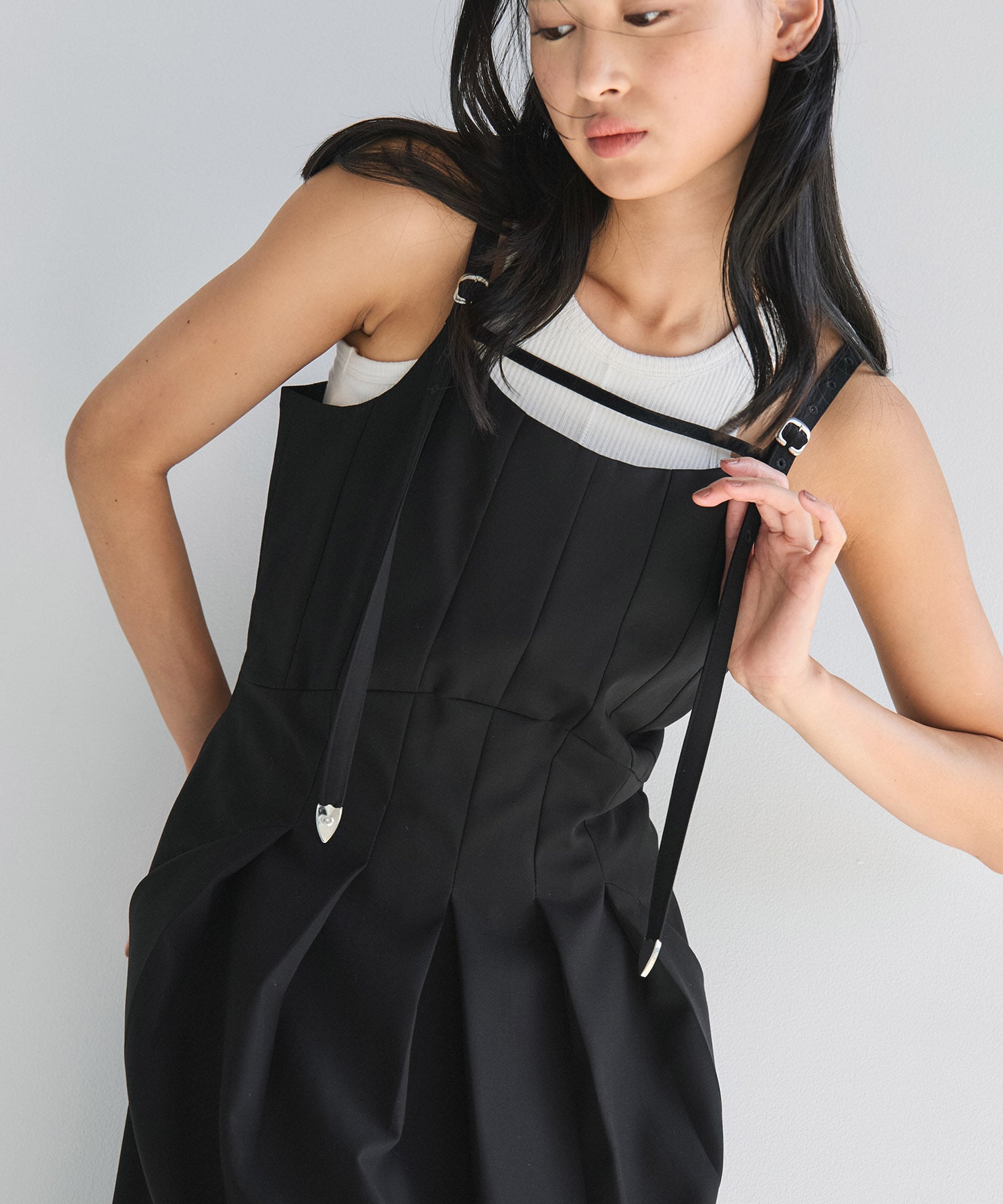 【オンラインストア先行販売】シェイプタックキャミワンピース