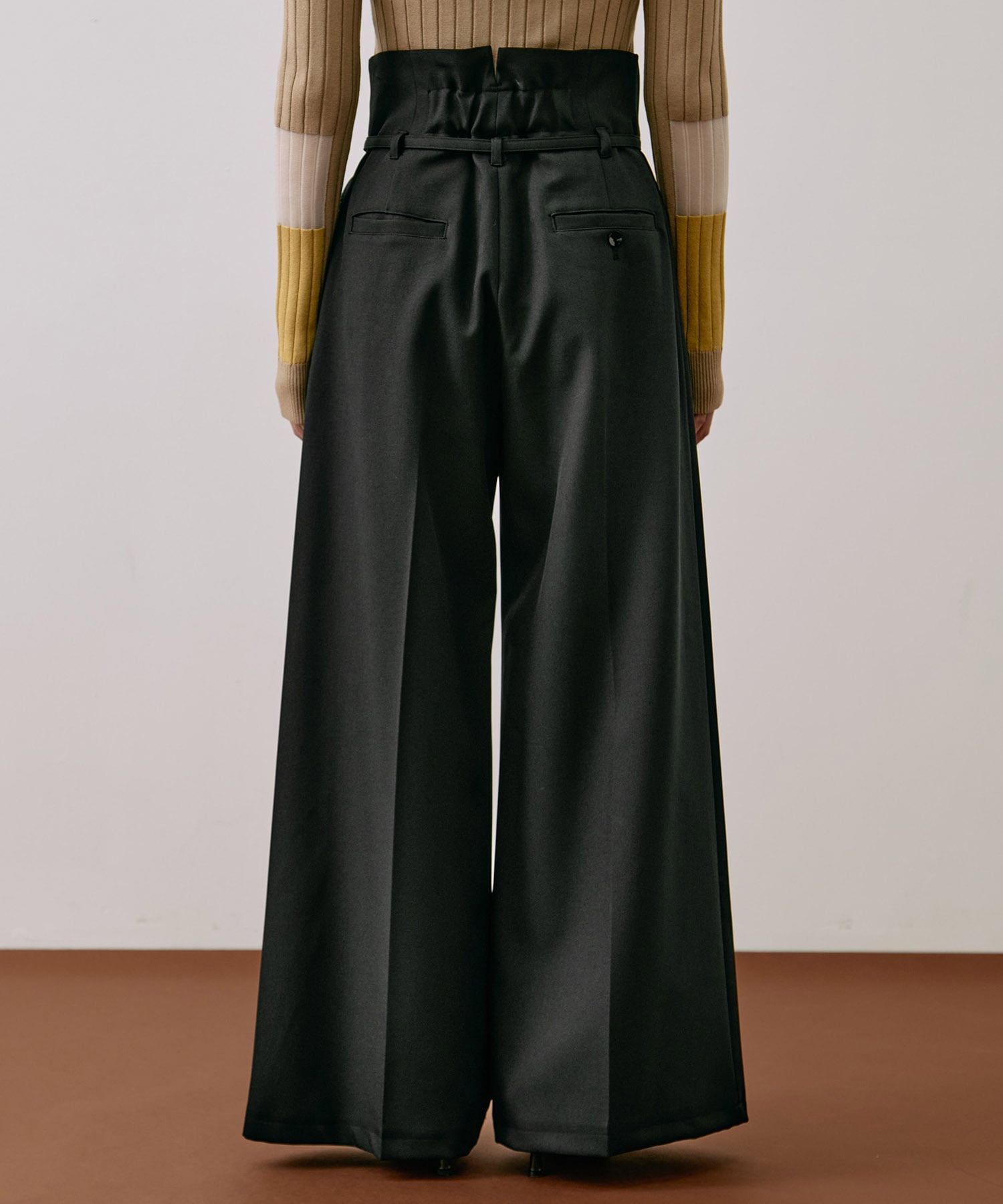 〈残りわずか〉HAKAMAアシメワイドパンツ