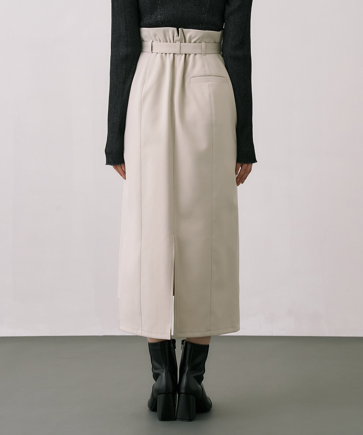 スリムエフェクトタイトスカート