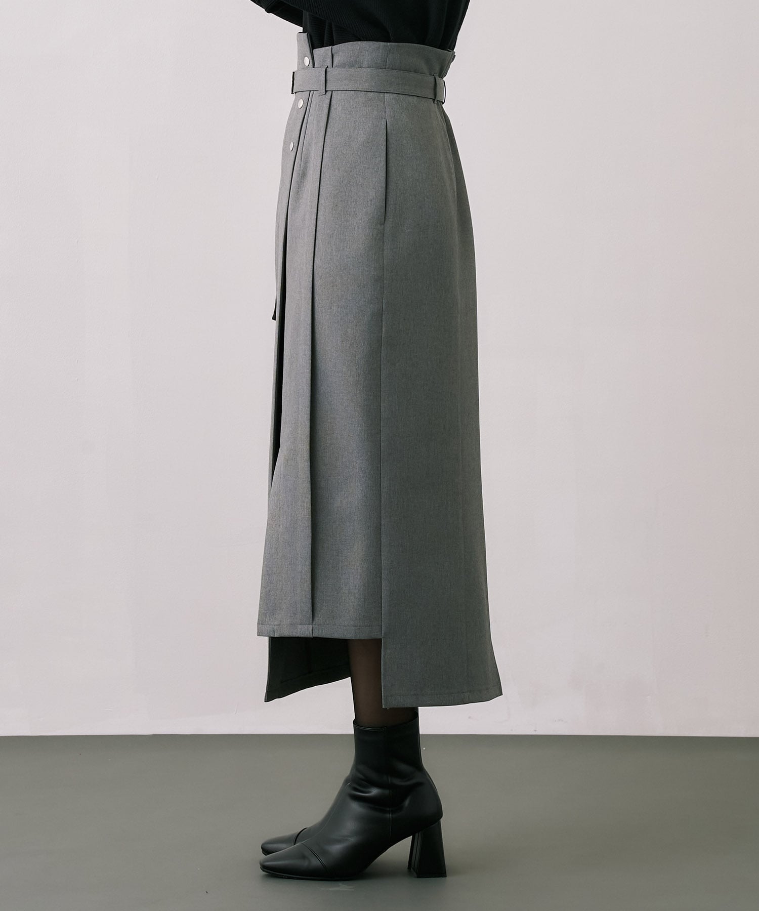 スリムエフェクトタイトスカート