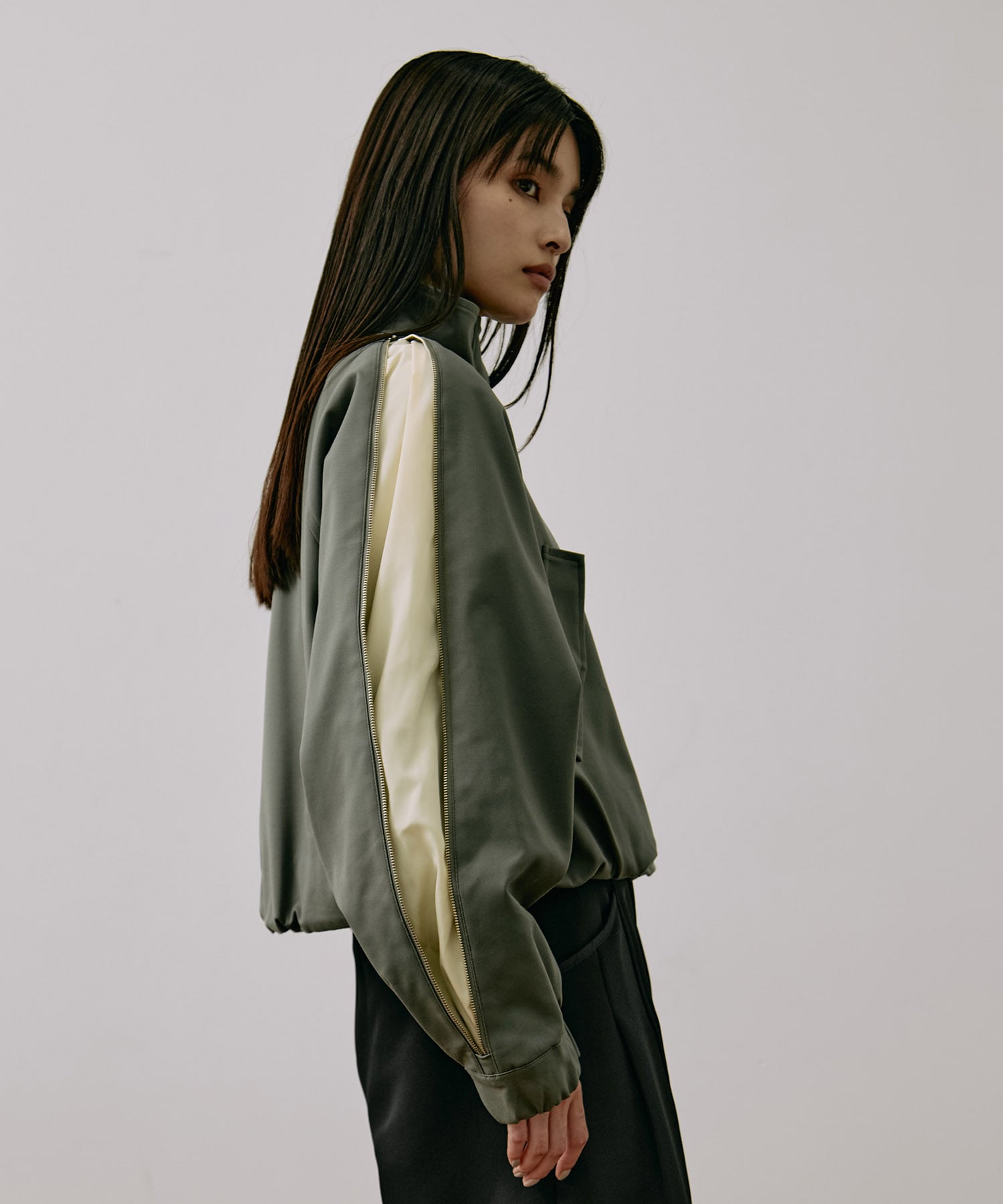 〈残りわずか〉ジップアップブルゾンジャケット