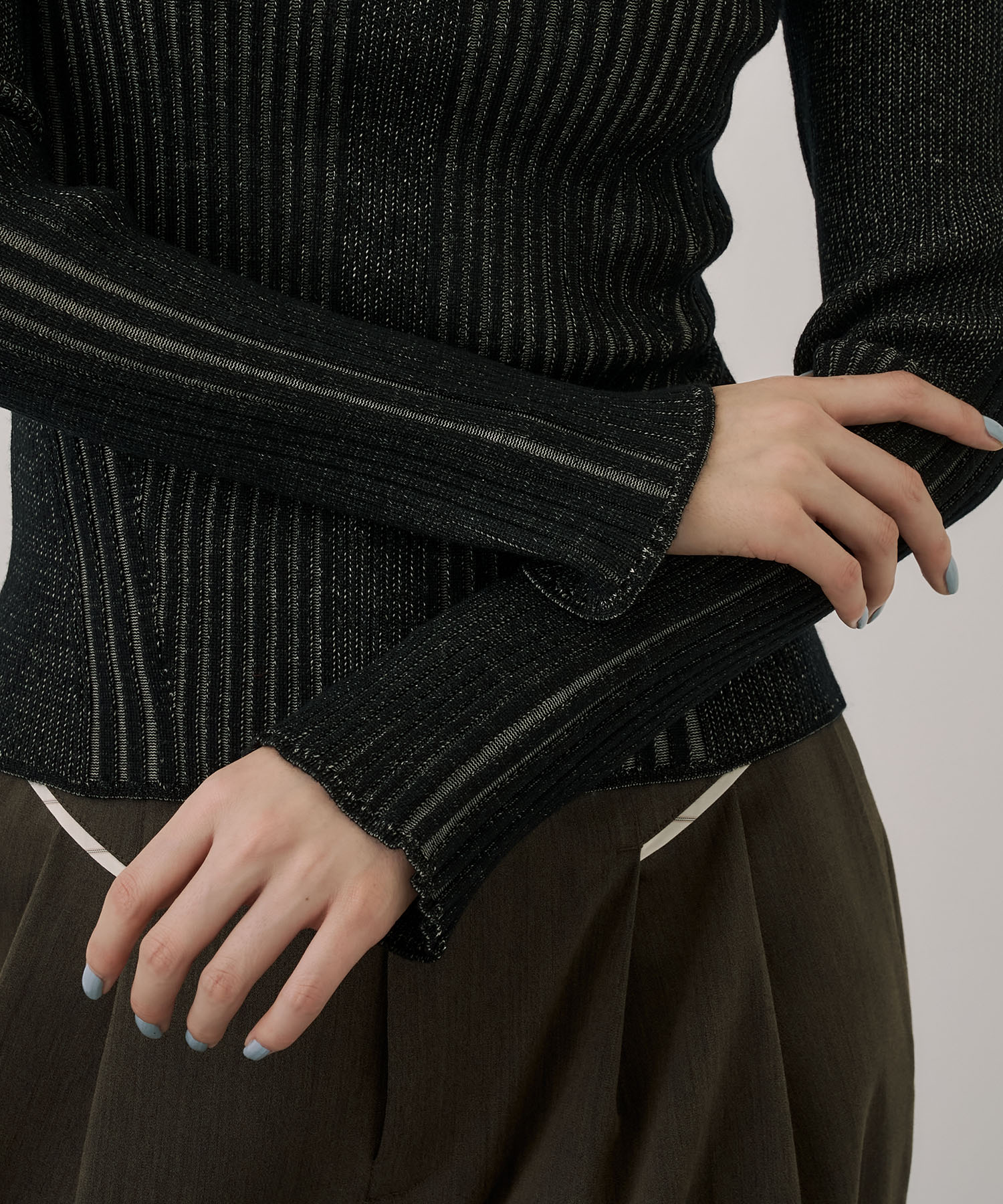 スリムリブラインニット